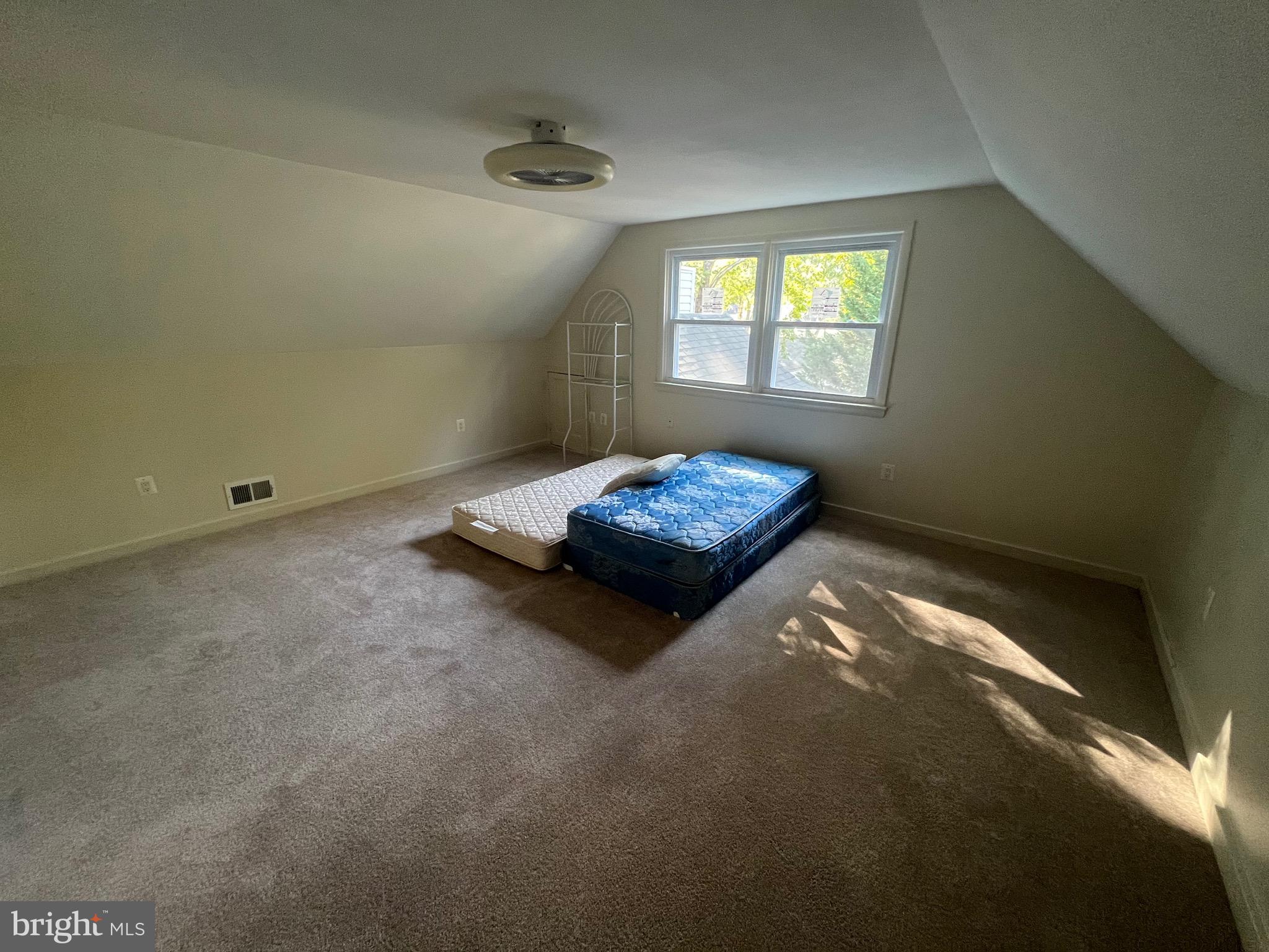 WOODLAWN TERRACE - Residential