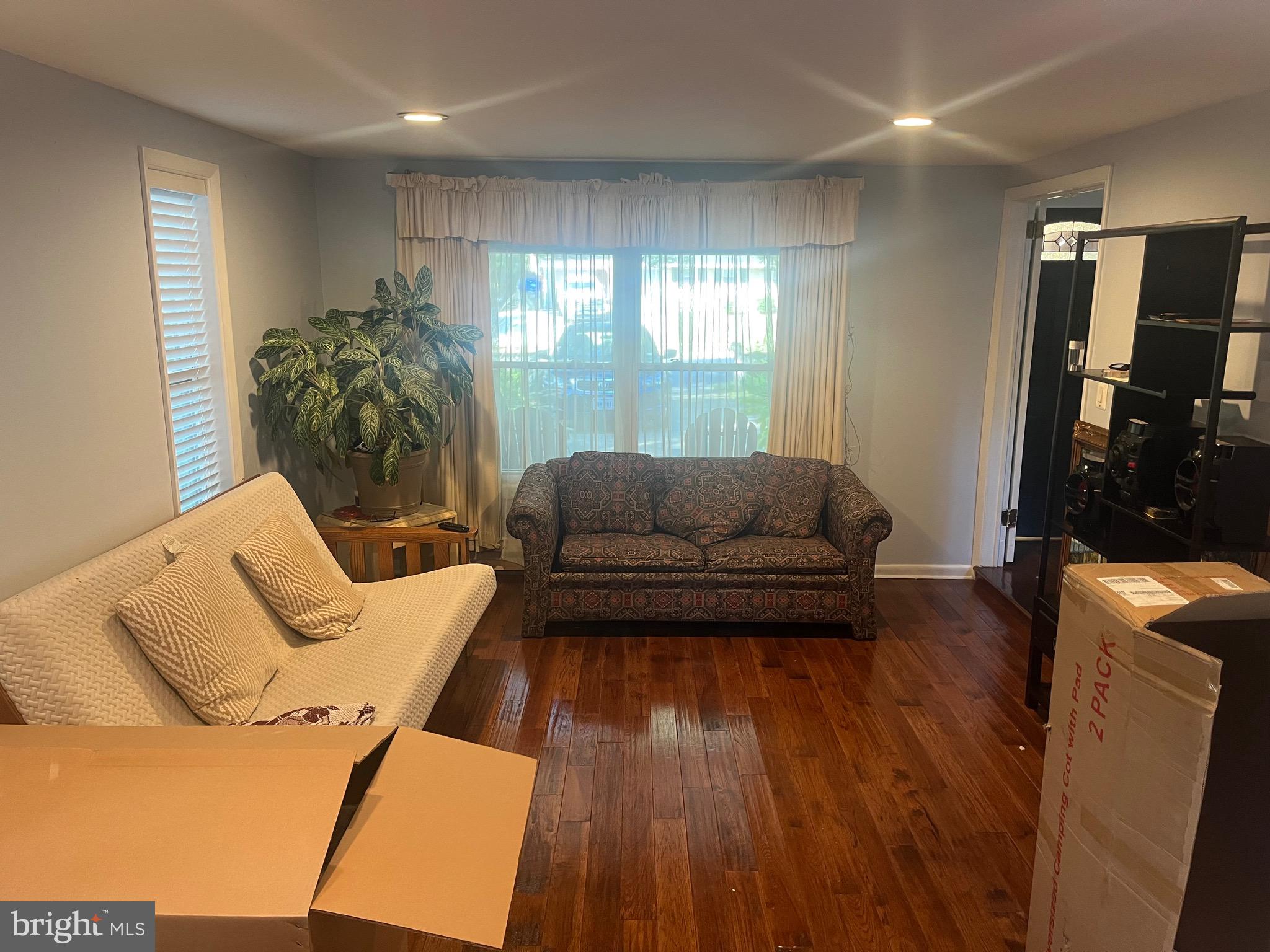 WOODLAWN TERRACE - Residential