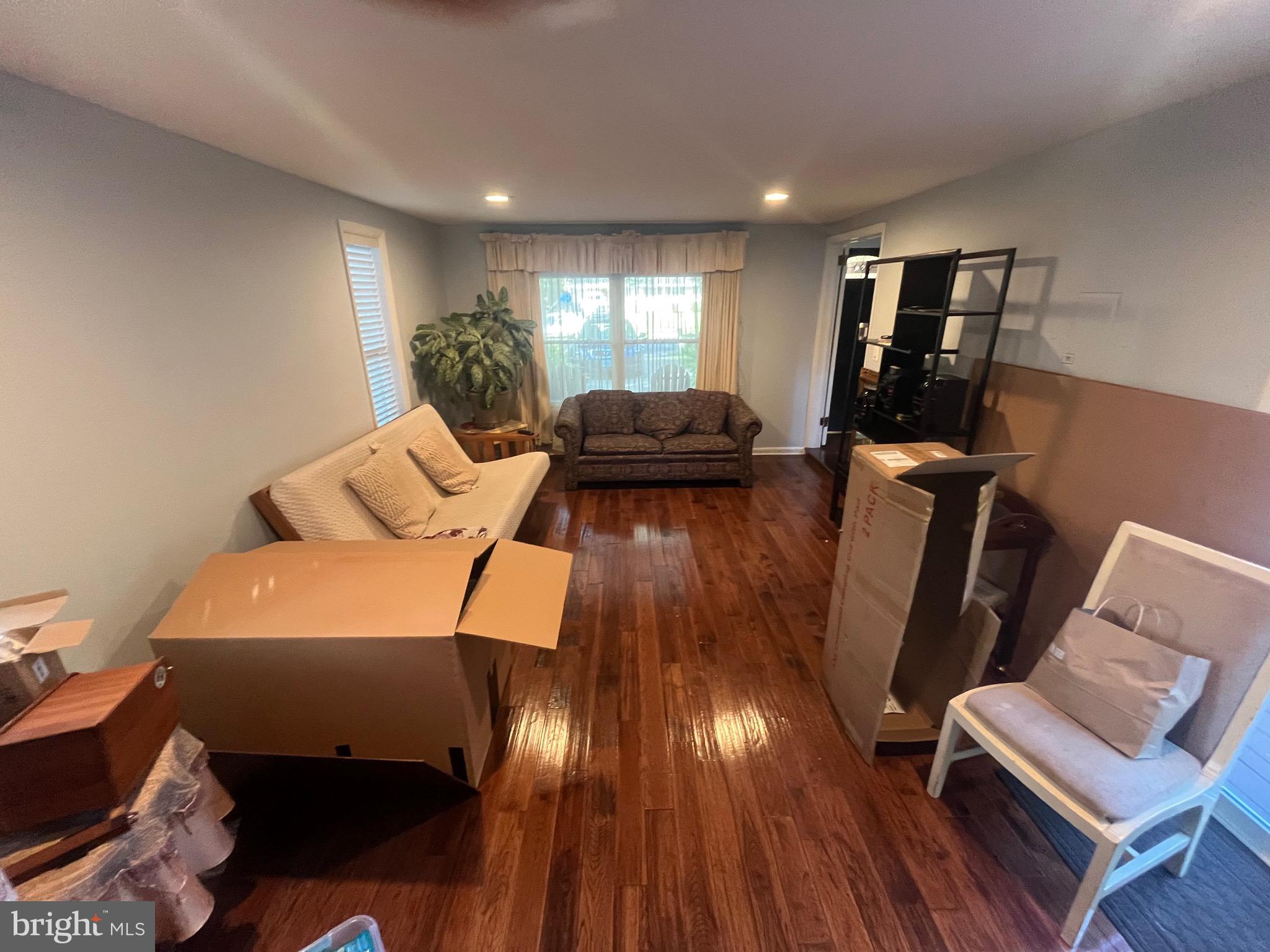 WOODLAWN TERRACE - Residential