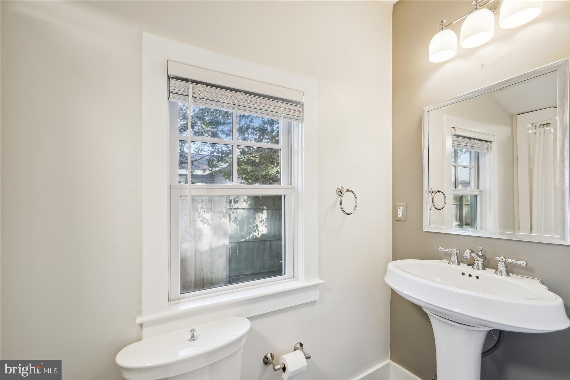 EASTPORT - Residential