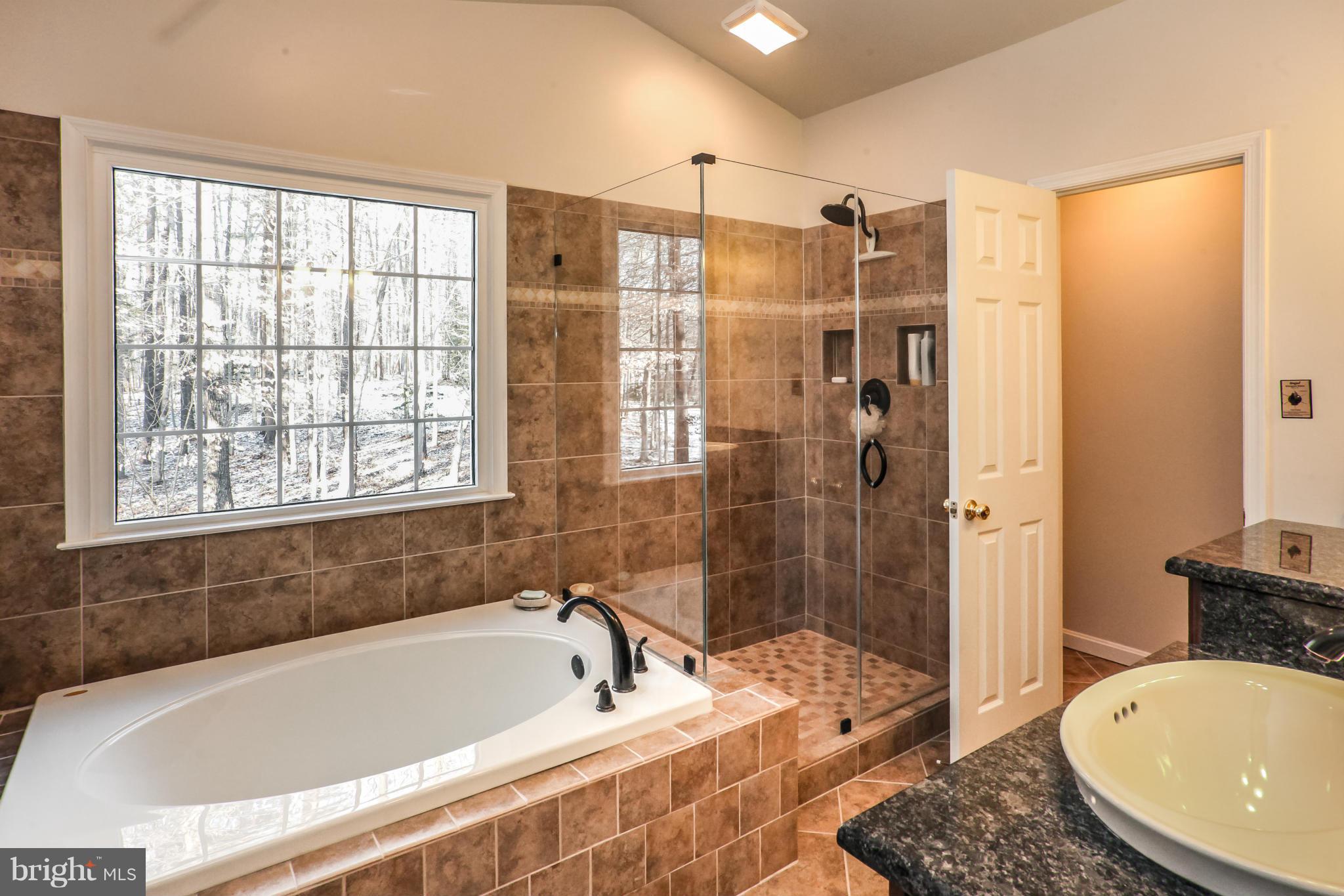 COLONY CREEK - Residential