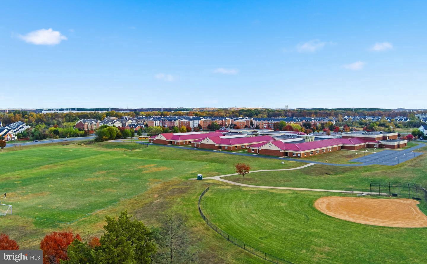 RIDGES AT LOUDOUN VALLEY - Residential