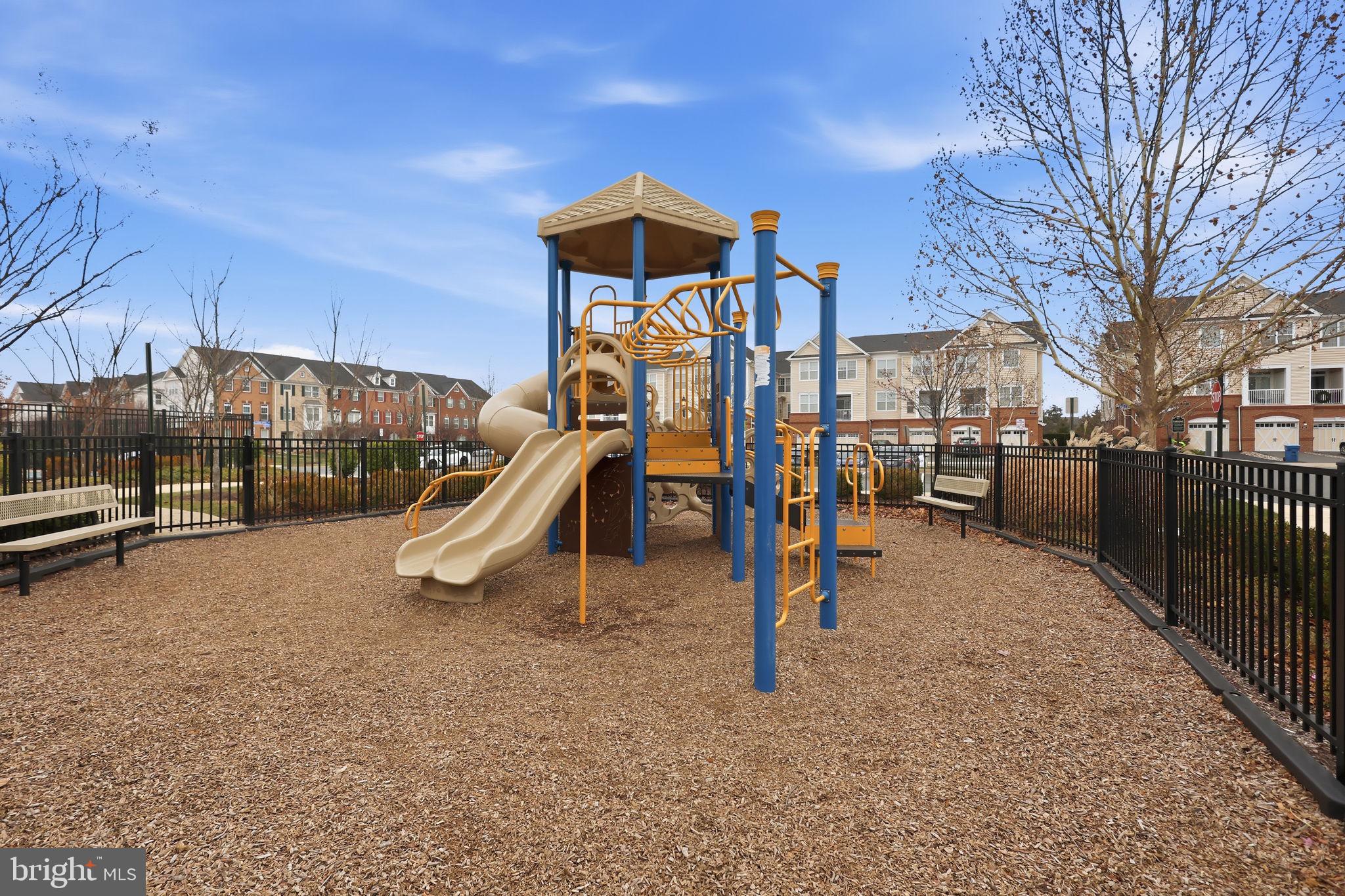 RIDGES AT LOUDOUN VALLEY - Residential