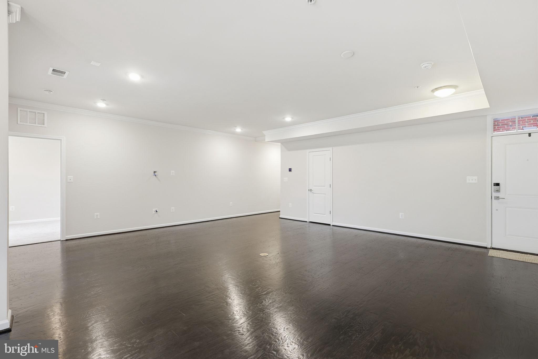 RIDGES AT LOUDOUN VALLEY - Residential