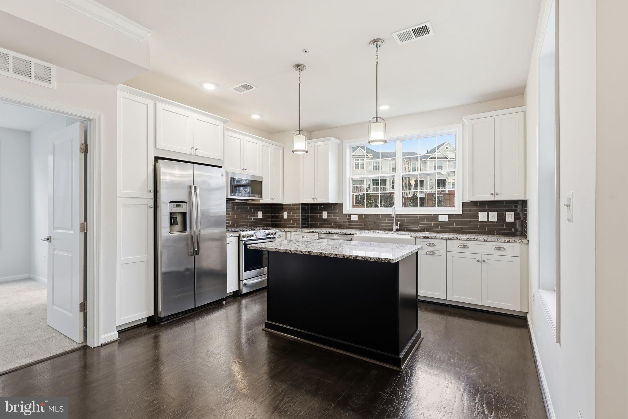 RIDGES AT LOUDOUN VALLEY - Residential