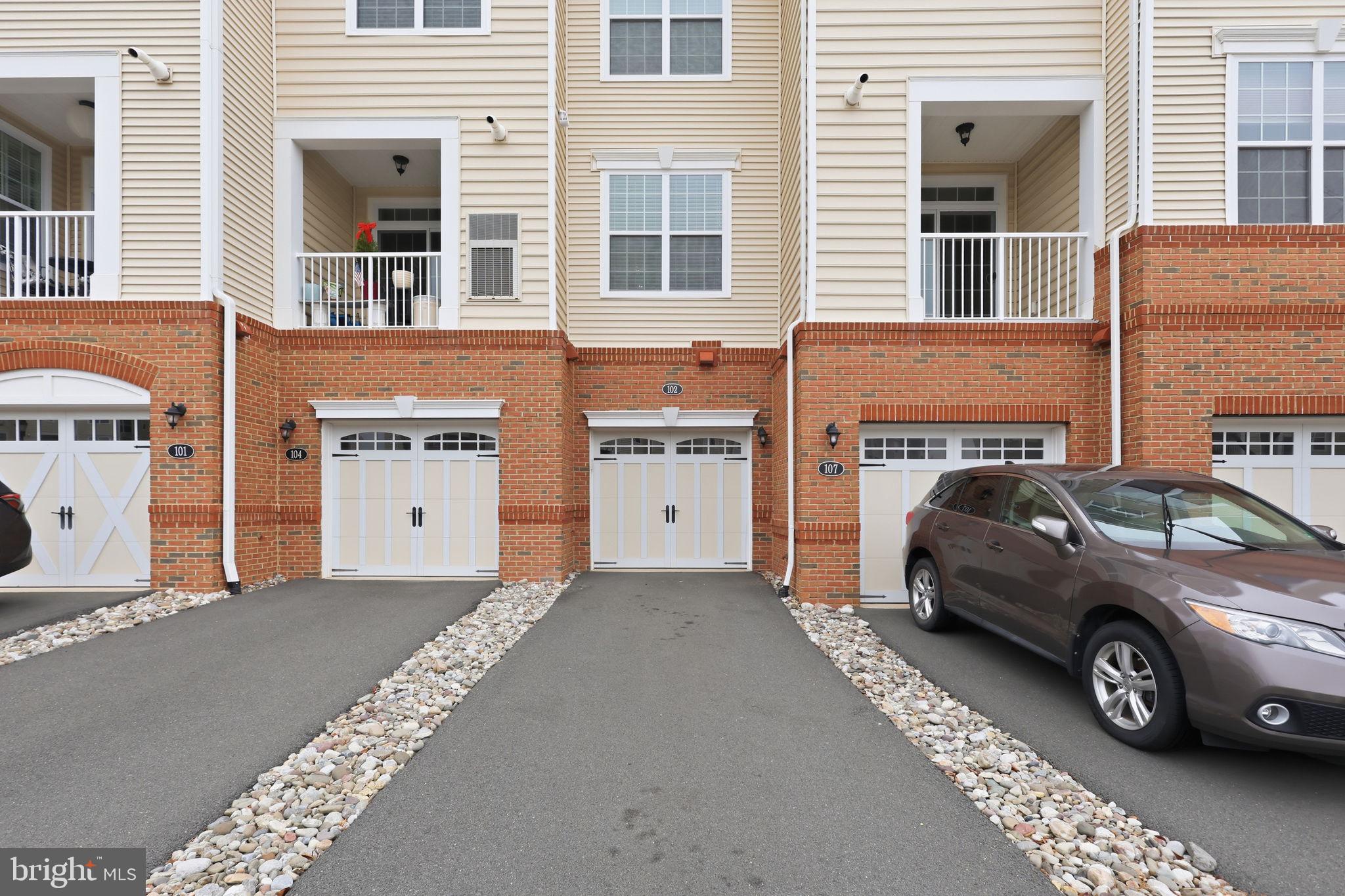 RIDGES AT LOUDOUN VALLEY - Residential
