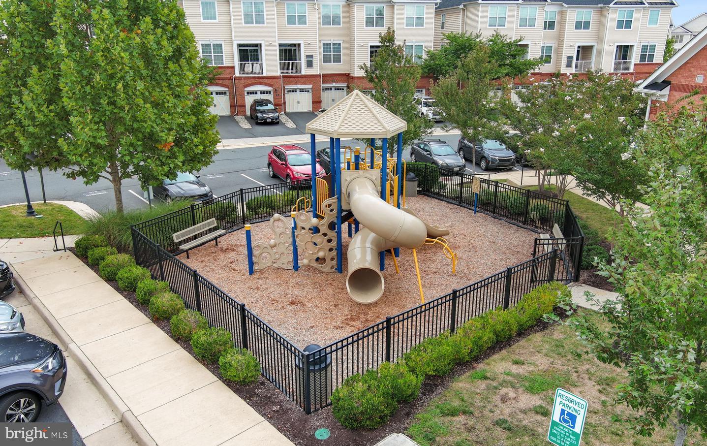 RIDGES AT LOUDOUN VALLEY - Residential