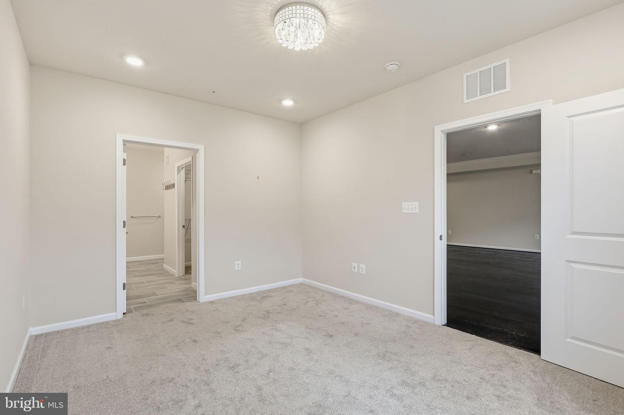 RIDGES AT LOUDOUN VALLEY - Residential