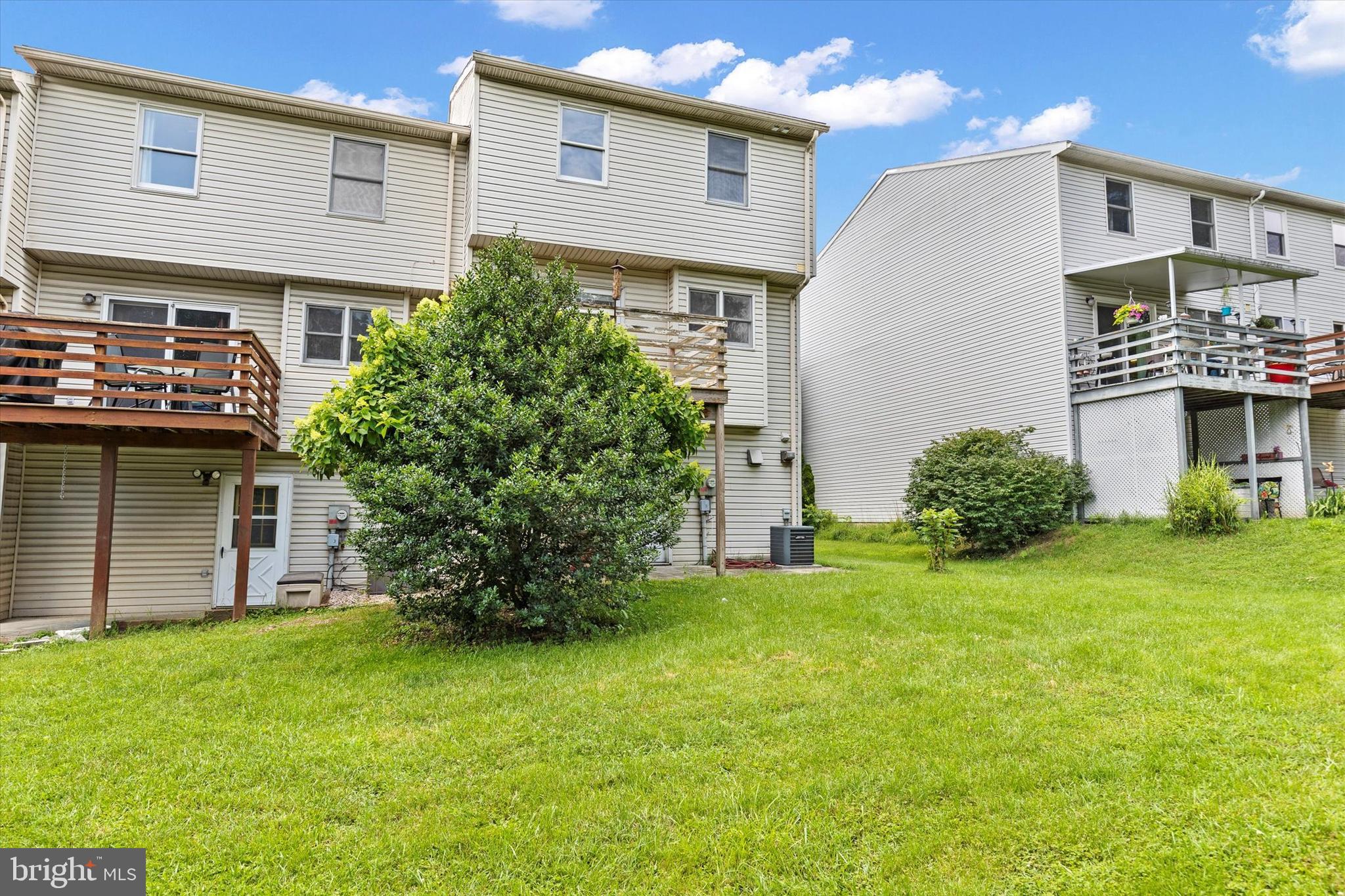 CHARTWOOD MANOR - Residential