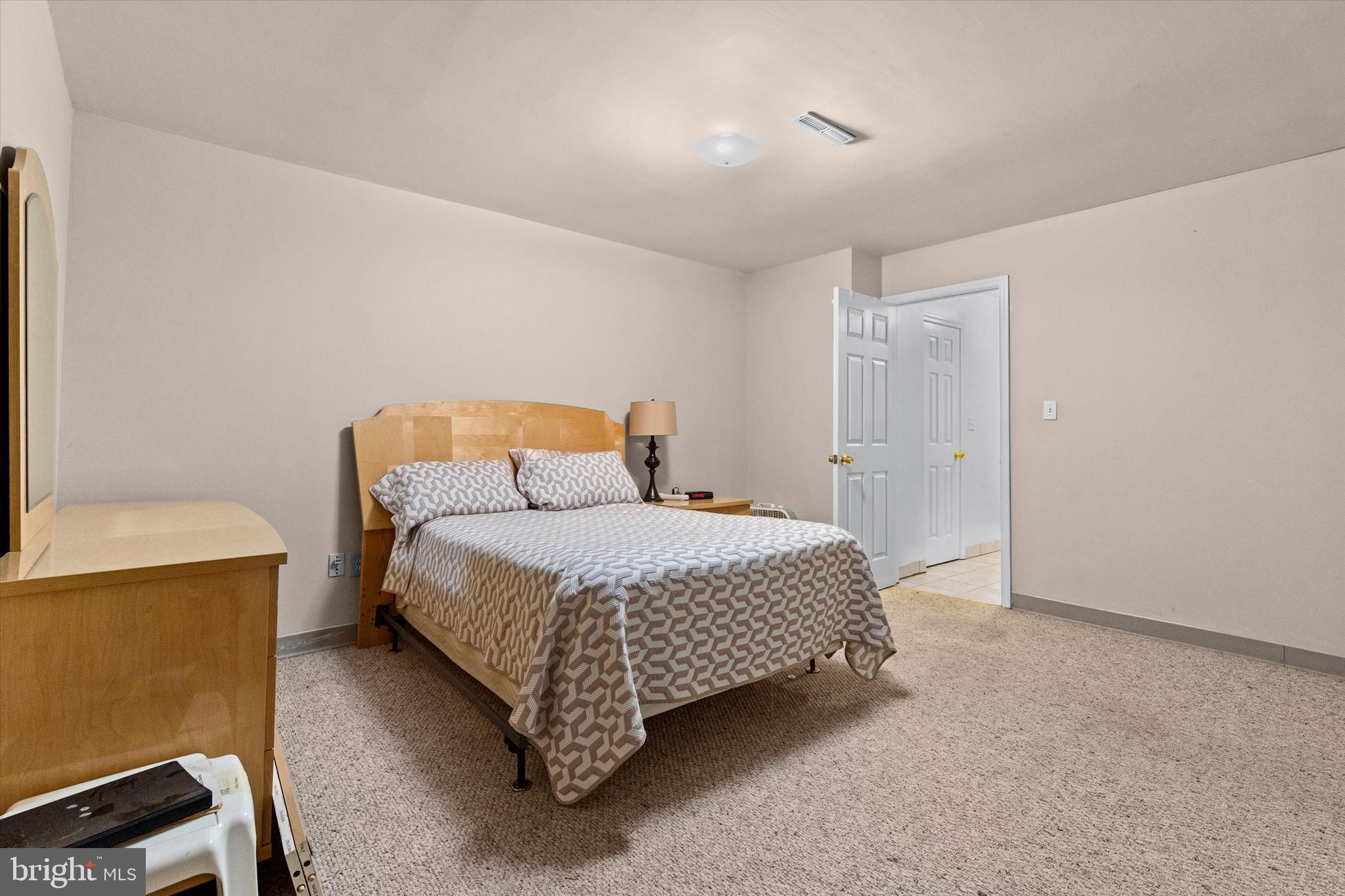 CHARTWOOD MANOR - Residential