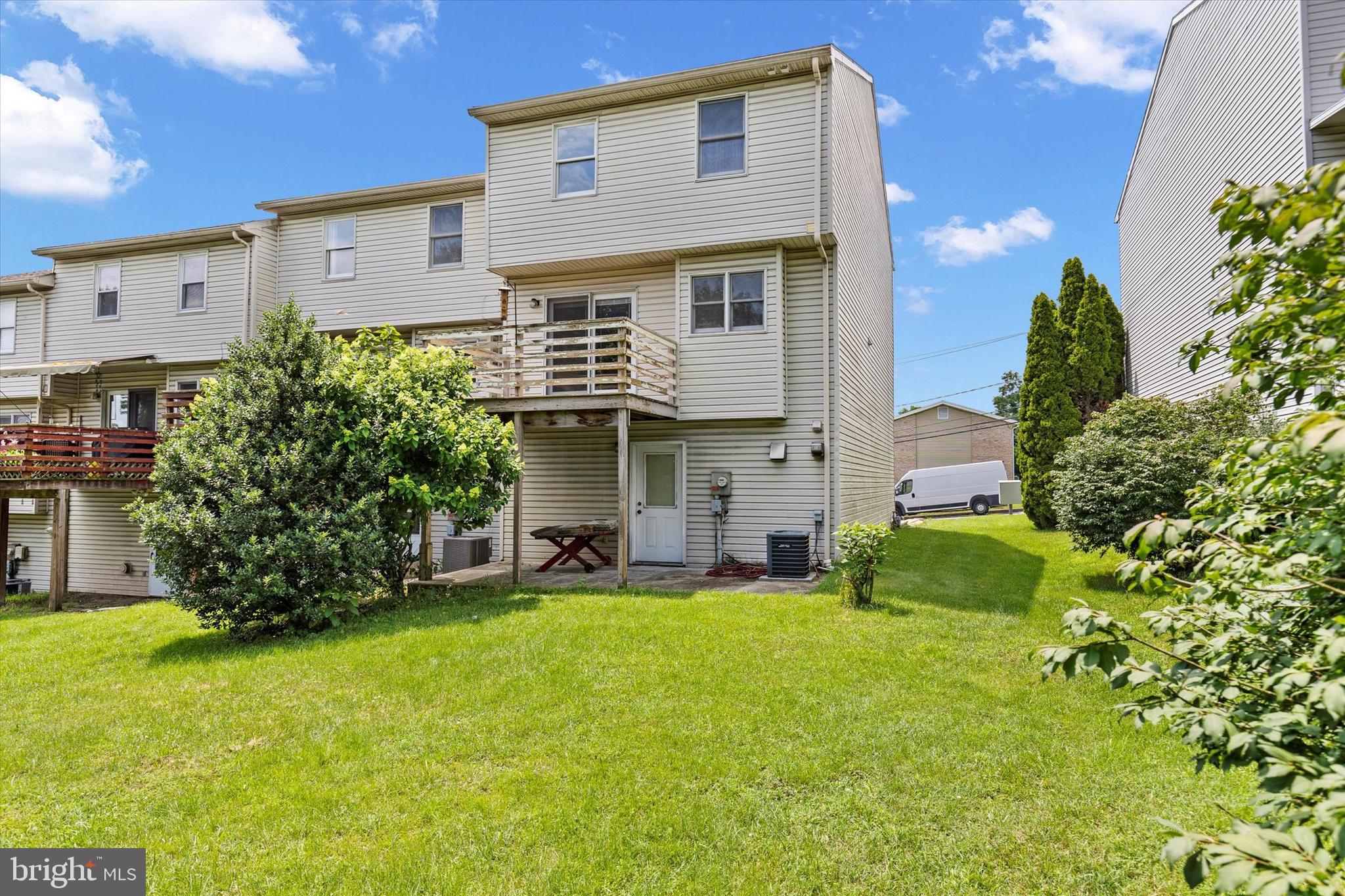 CHARTWOOD MANOR - Residential