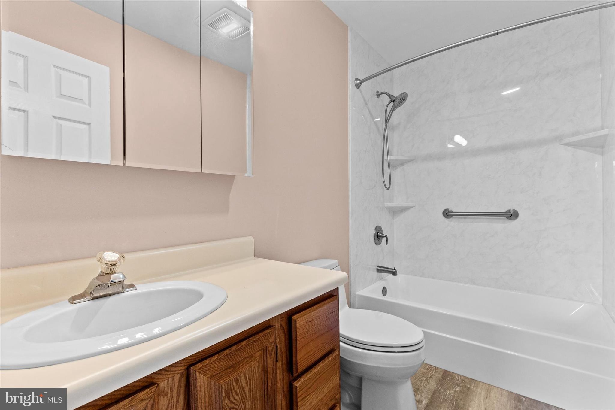 CHARTWOOD MANOR - Residential