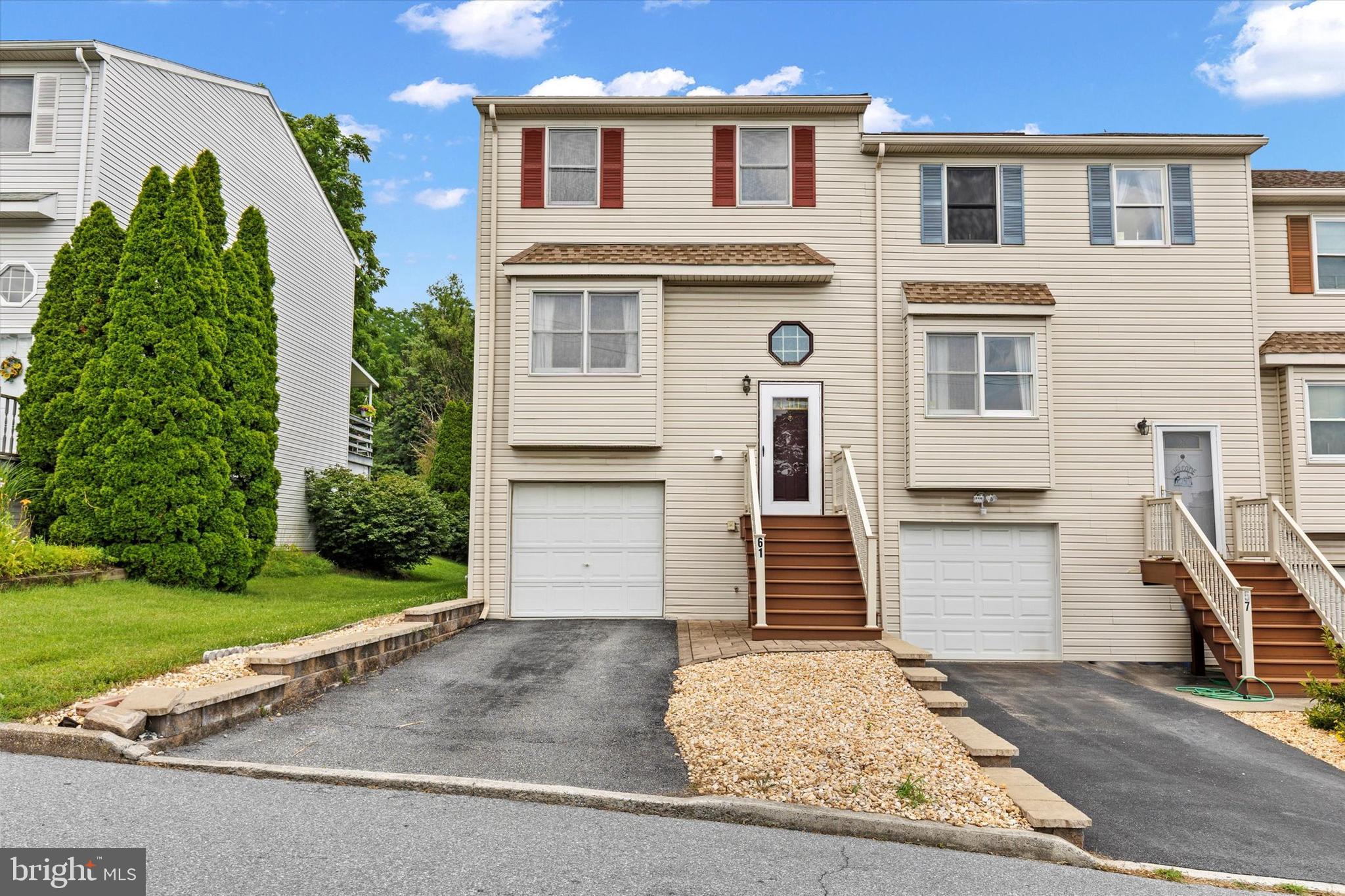 CHARTWOOD MANOR - Residential