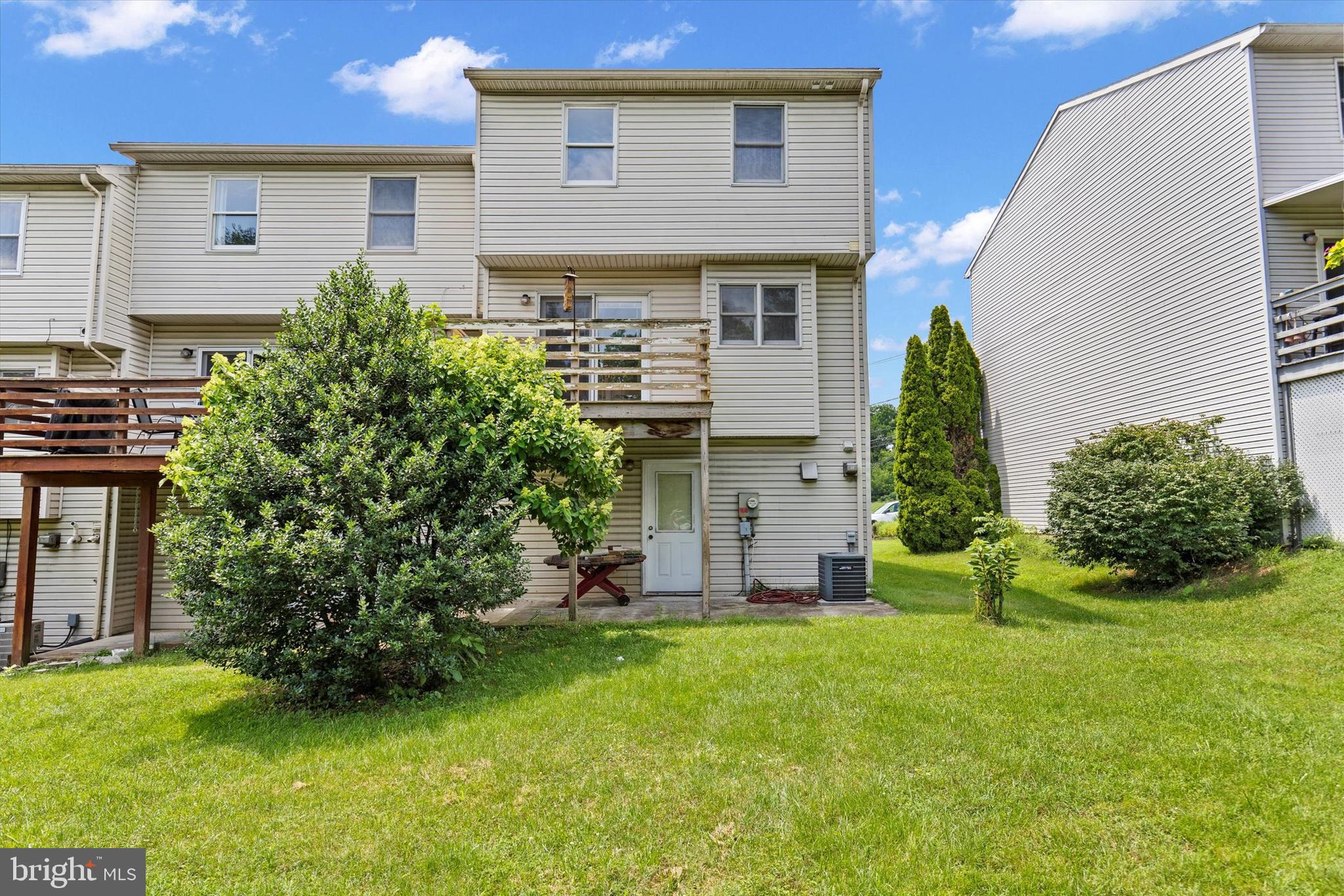 CHARTWOOD MANOR - Residential