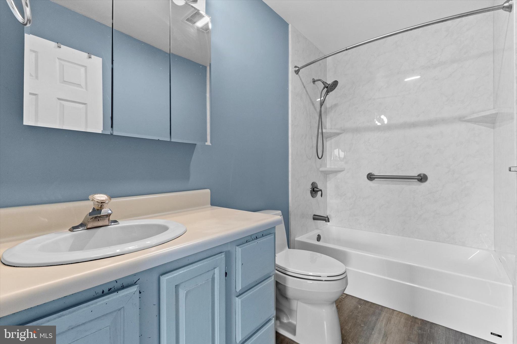 CHARTWOOD MANOR - Residential