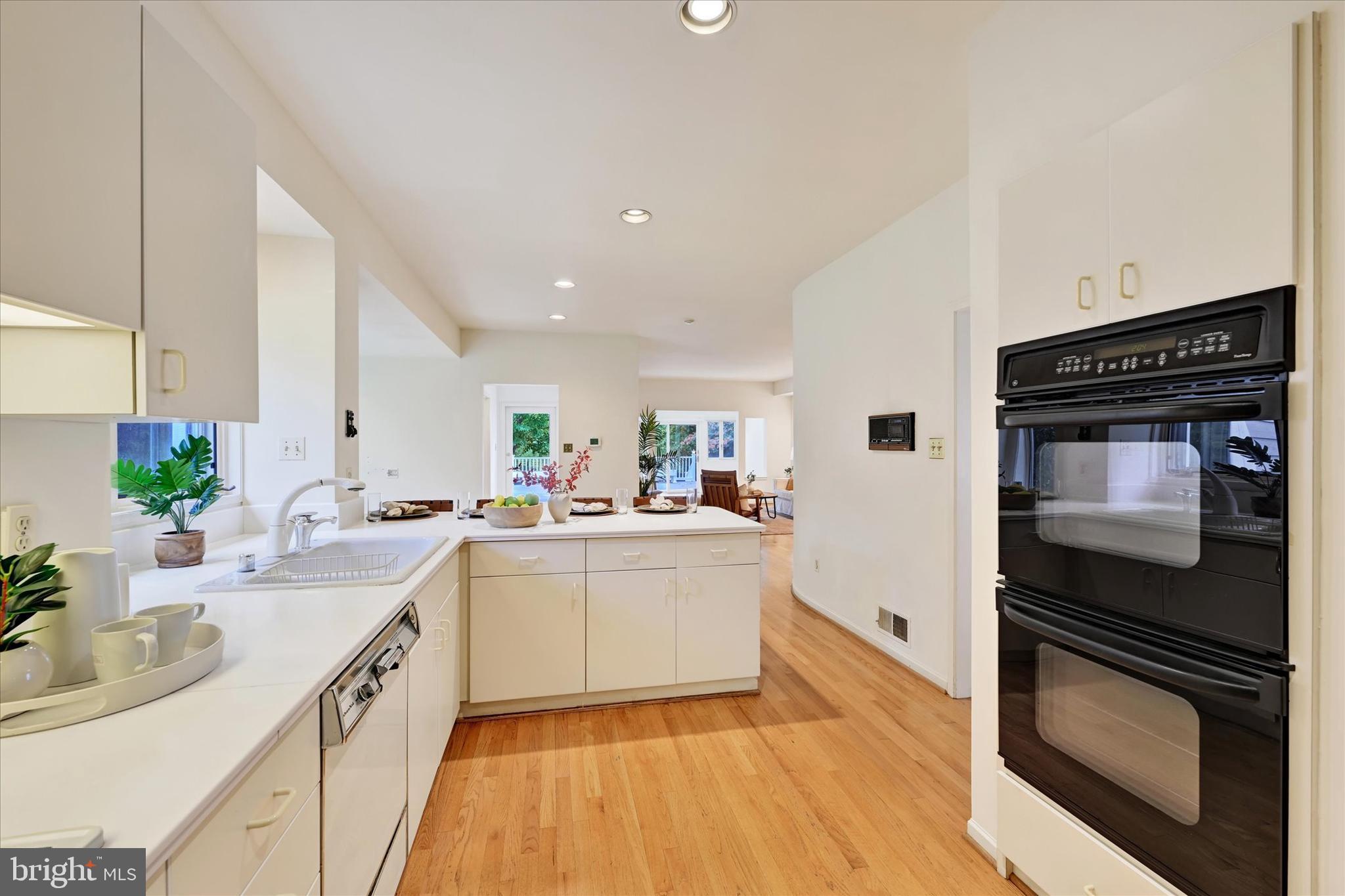 RUXTON - Residential