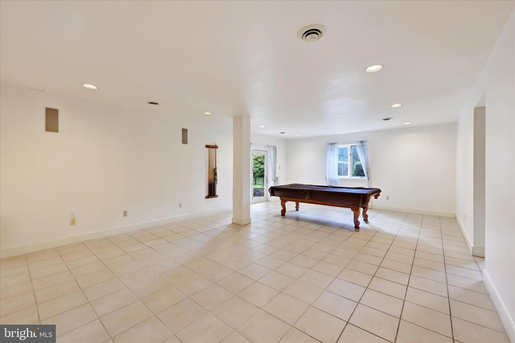 RUXTON - Residential