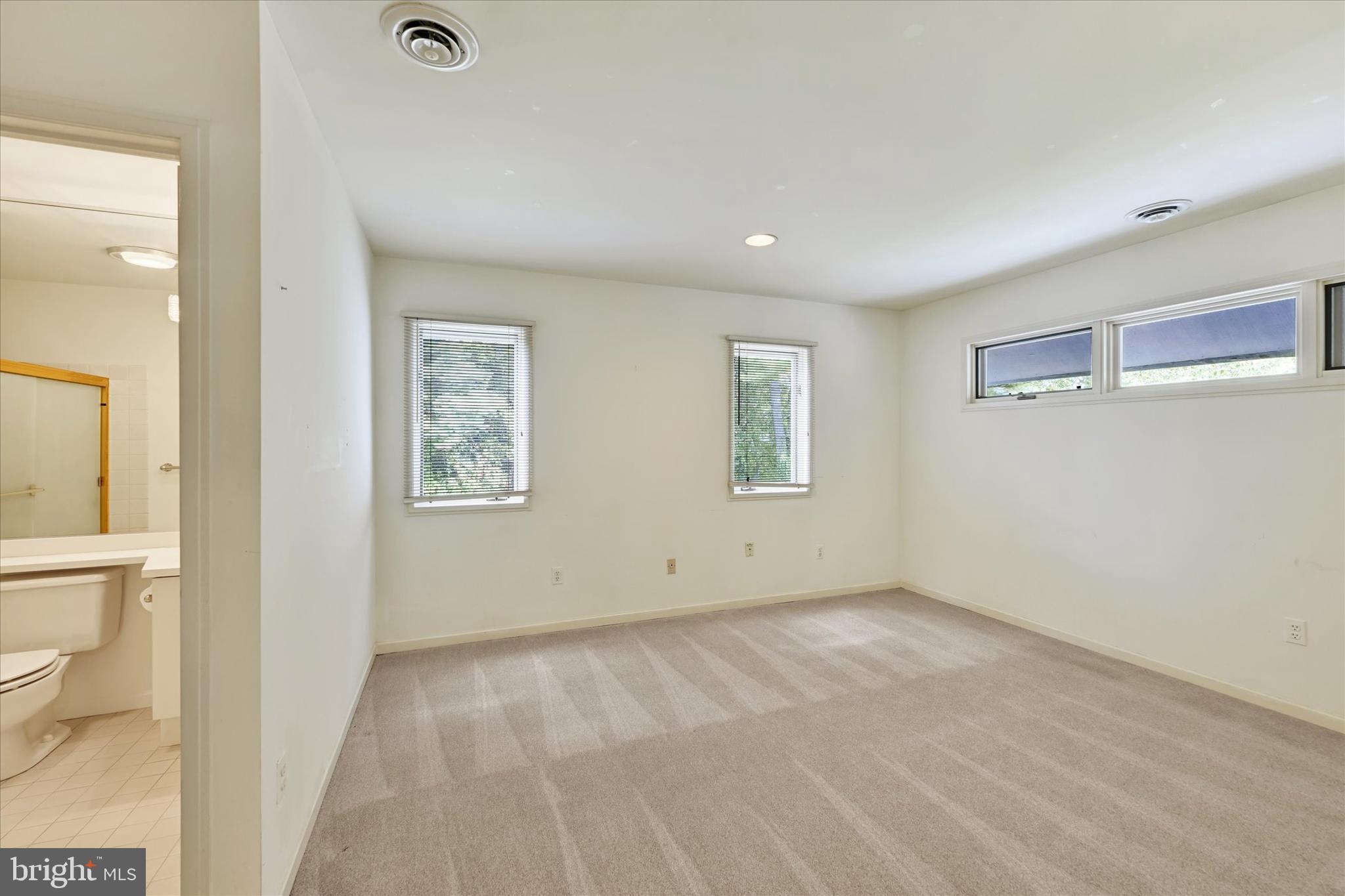 RUXTON - Residential