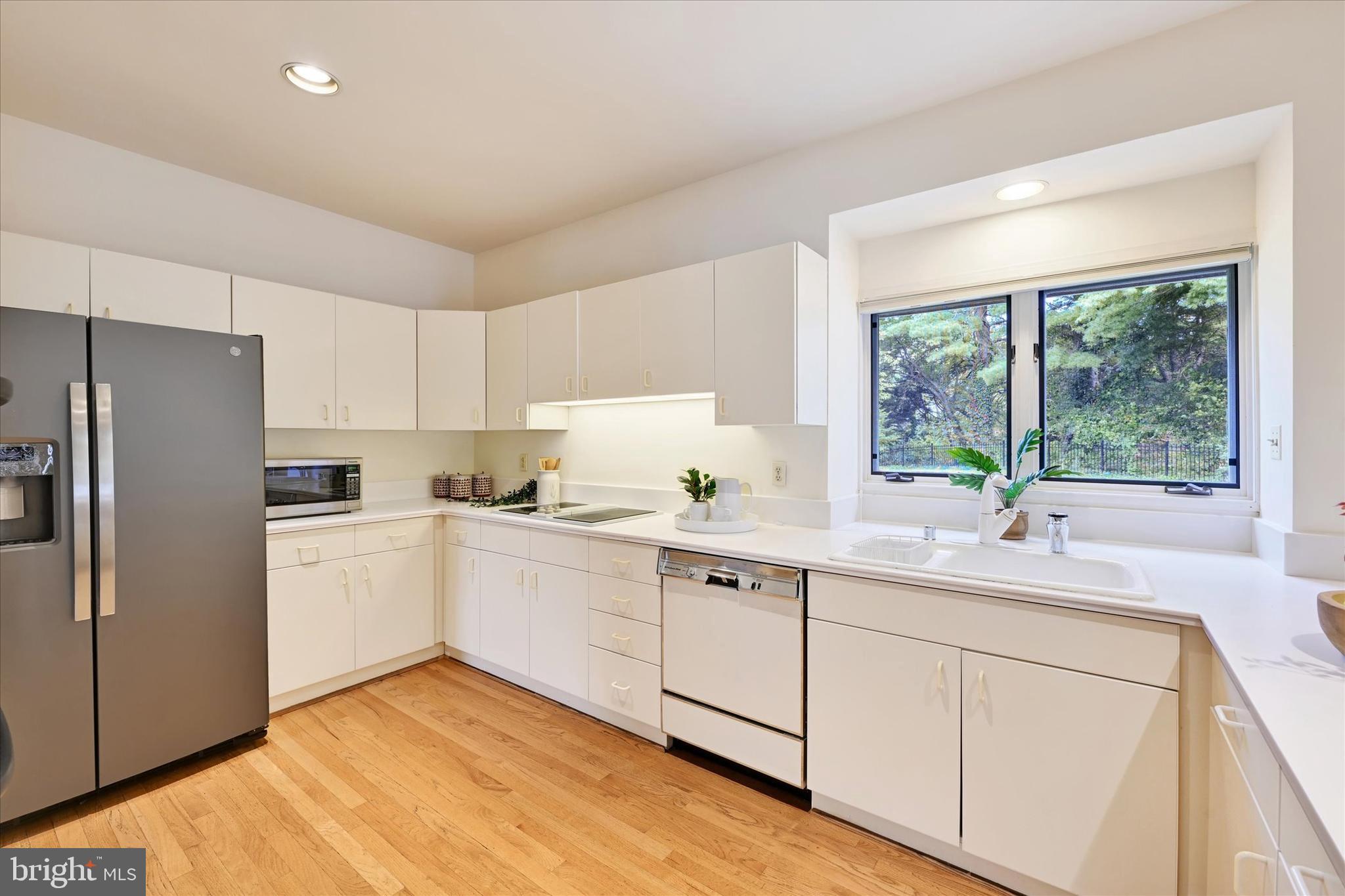 RUXTON - Residential