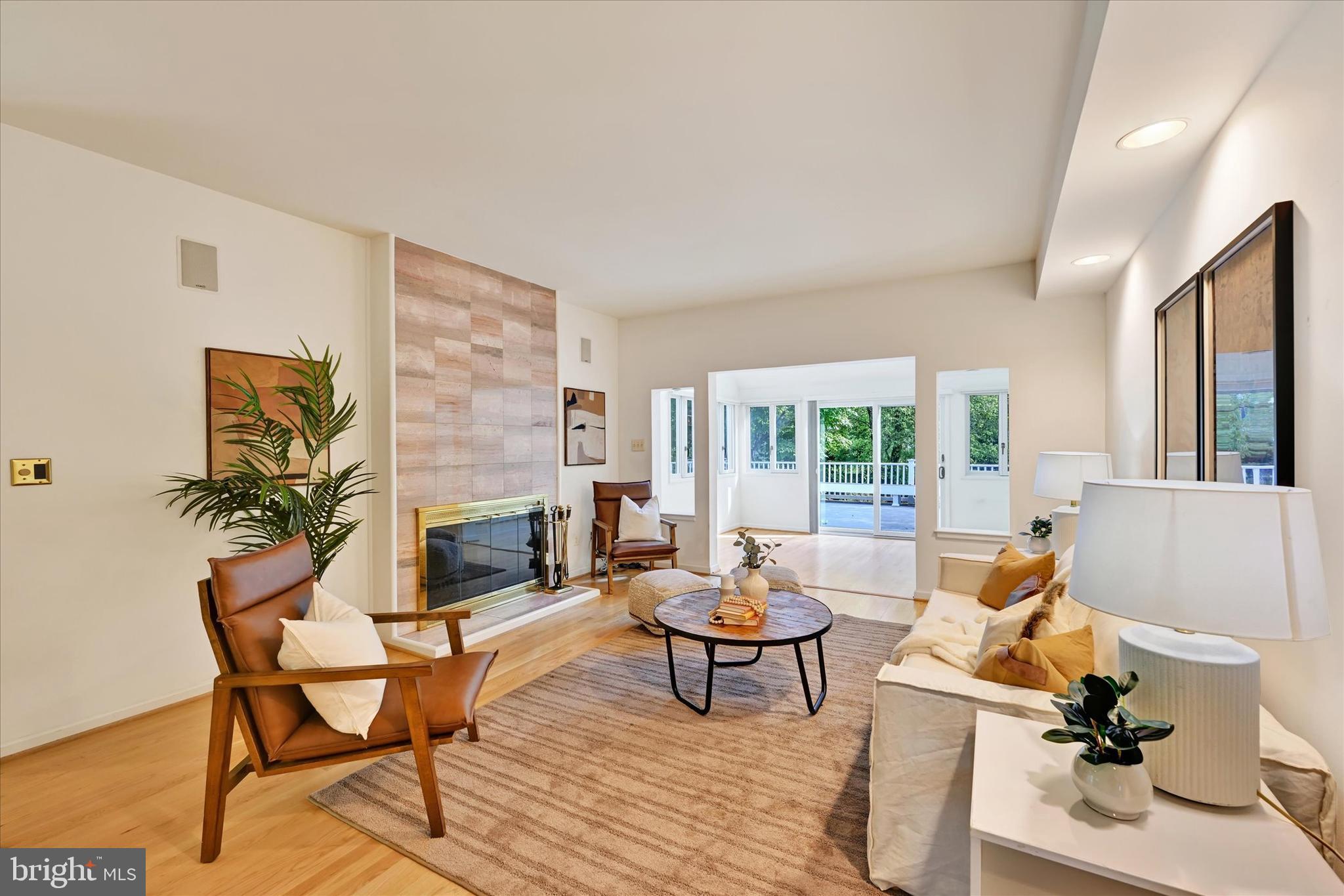 RUXTON - Residential