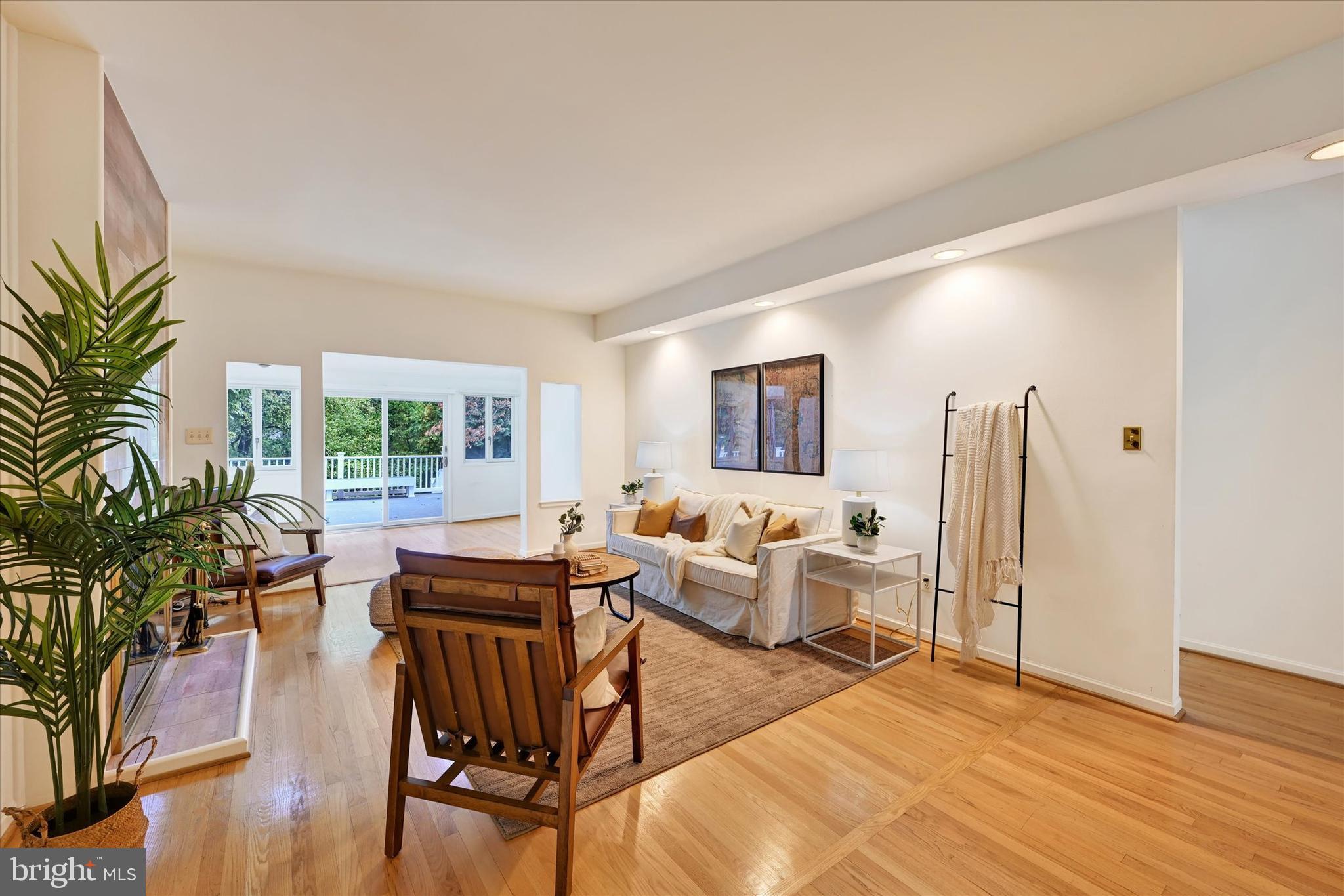 RUXTON - Residential