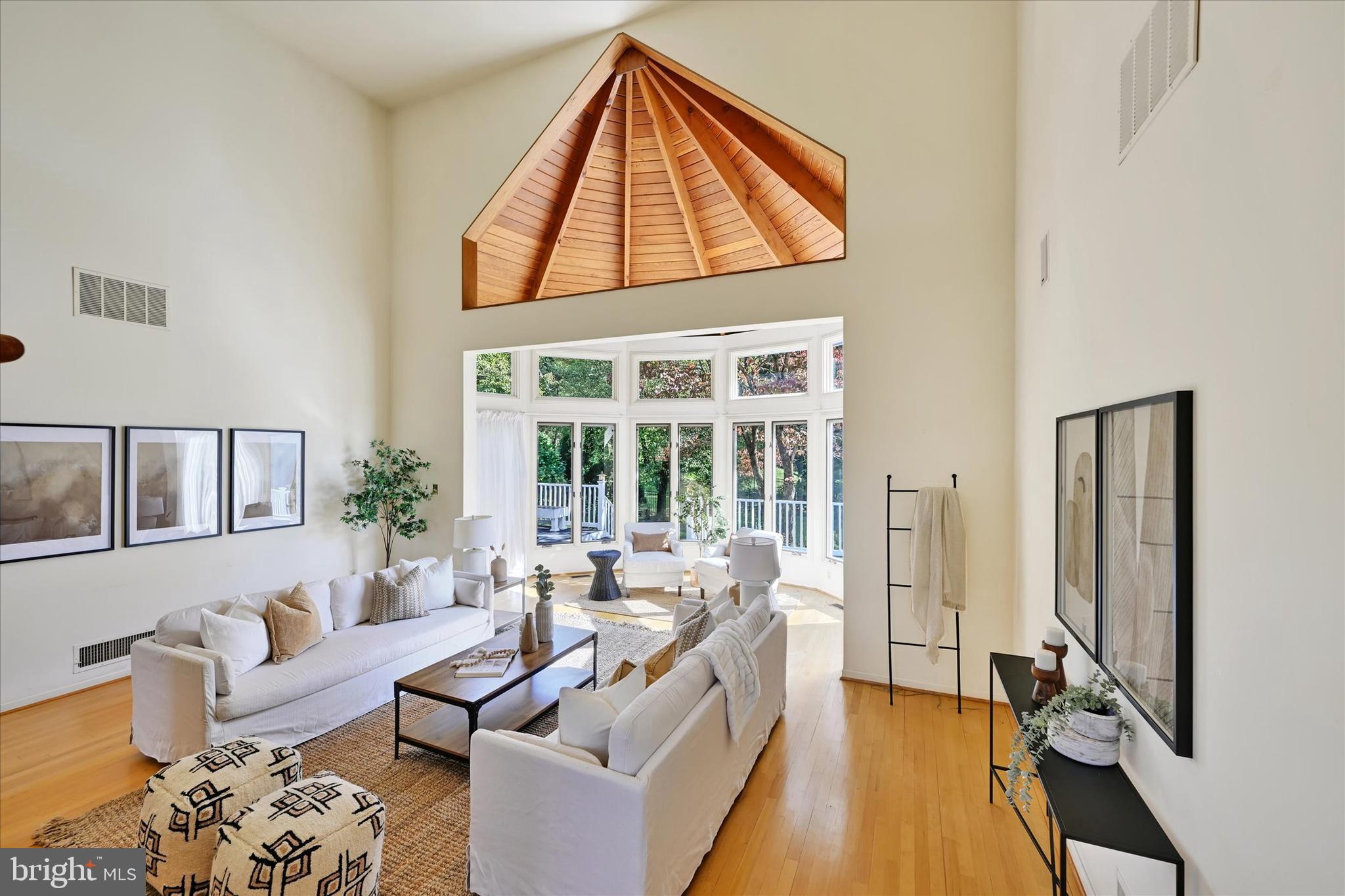 RUXTON - Residential