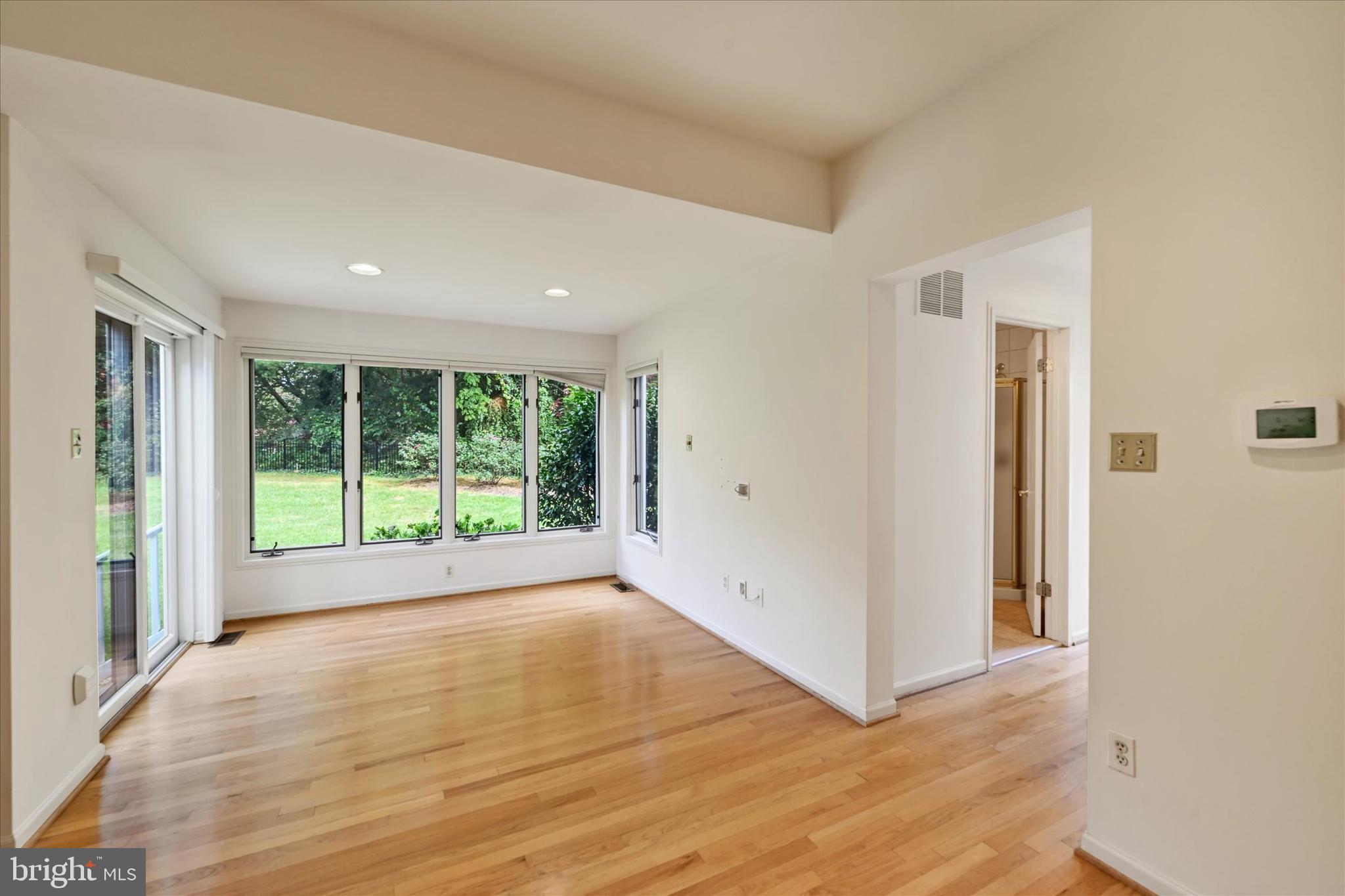 RUXTON - Residential