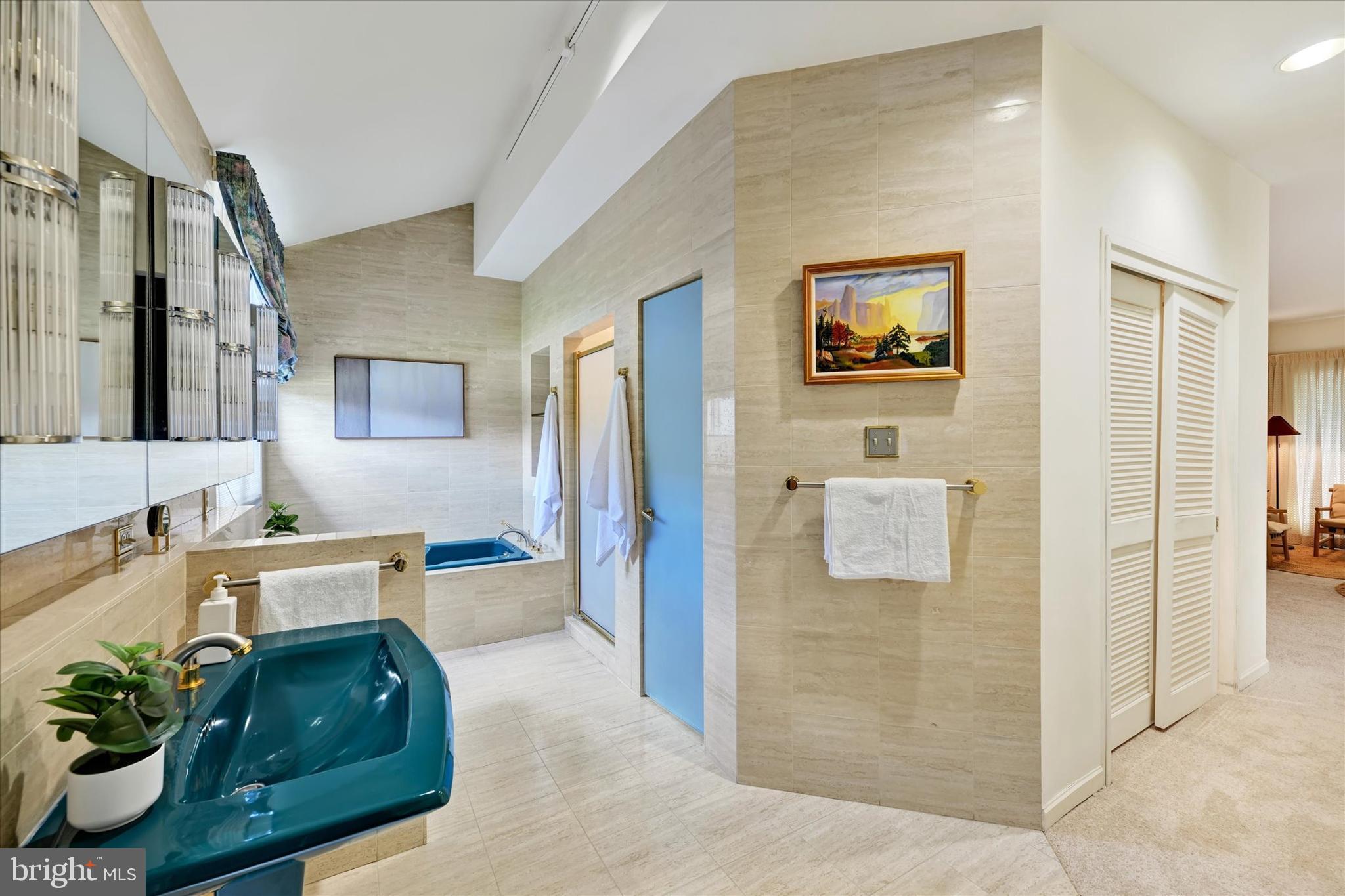 RUXTON - Residential