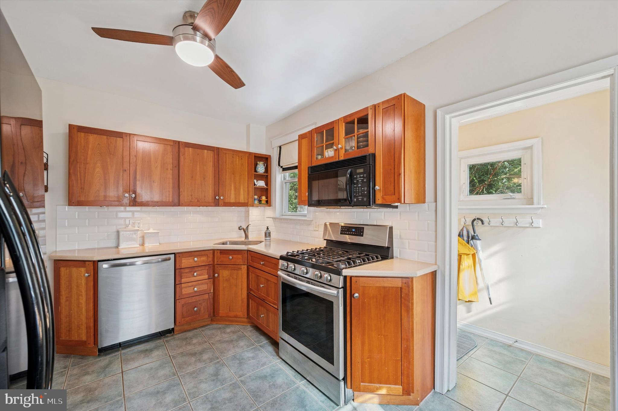 OAKMONT - Residential