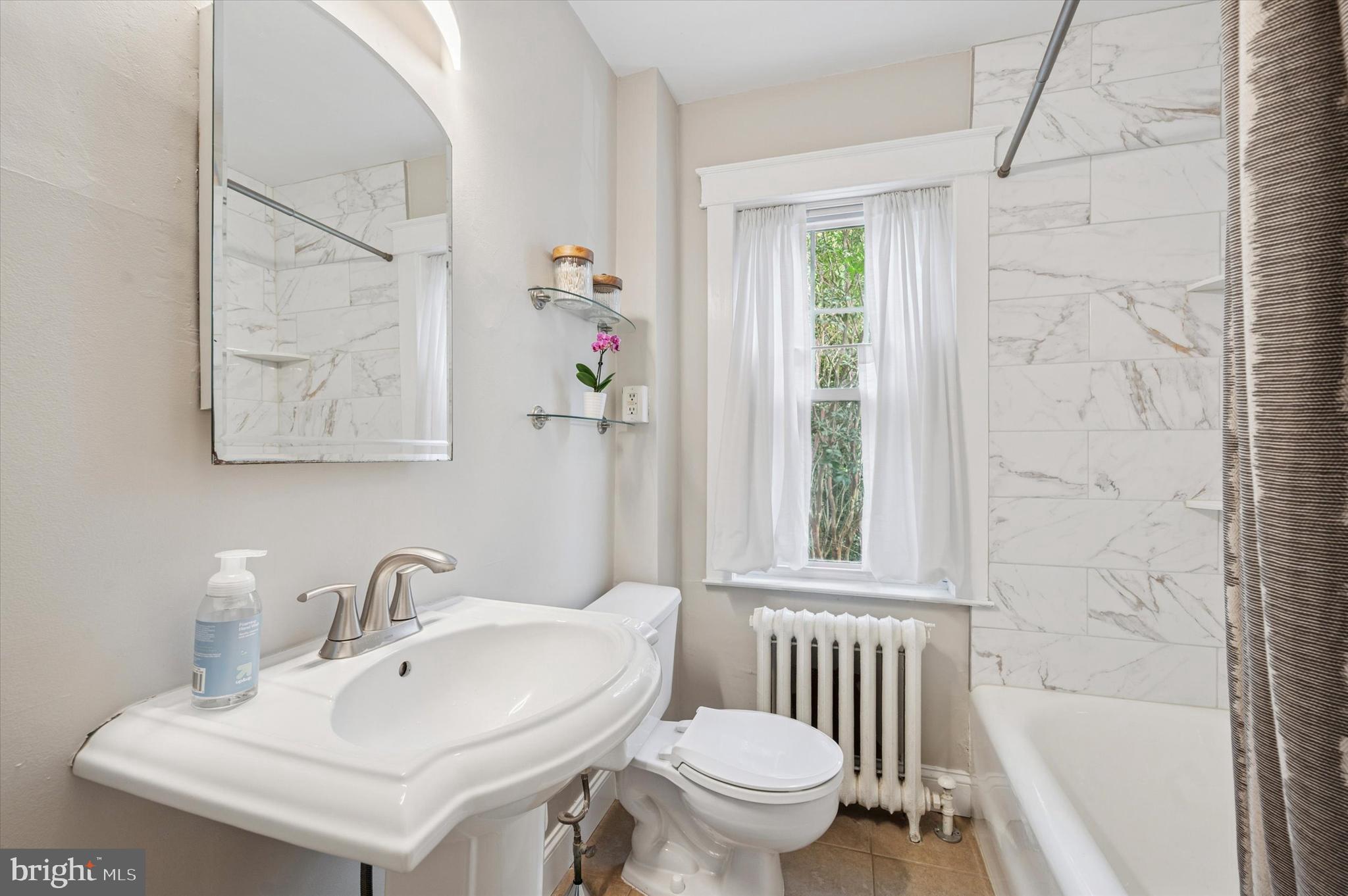 OAKMONT - Residential