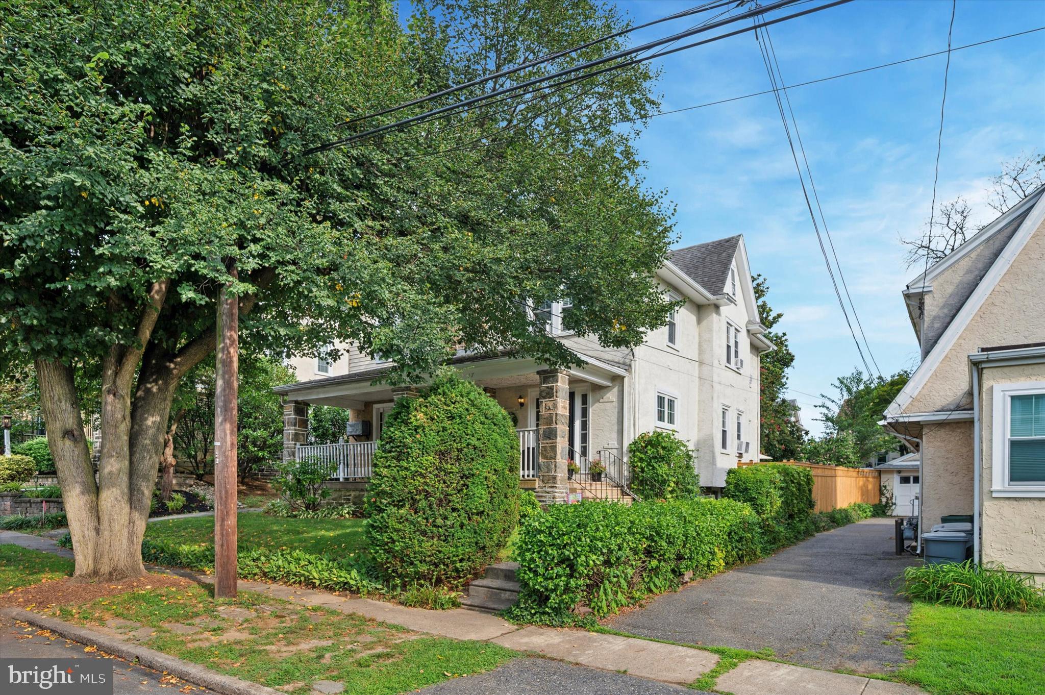 OAKMONT - Residential