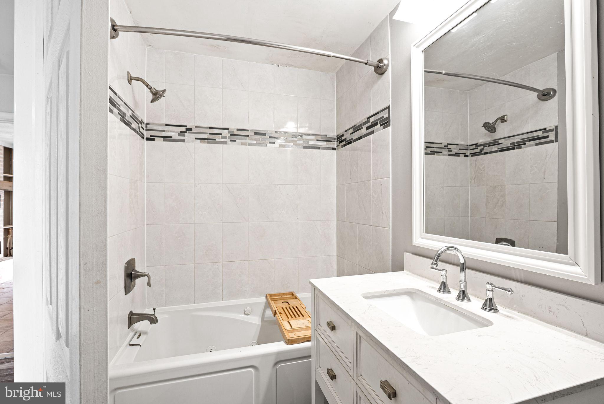 BRIARWOOD - Residential