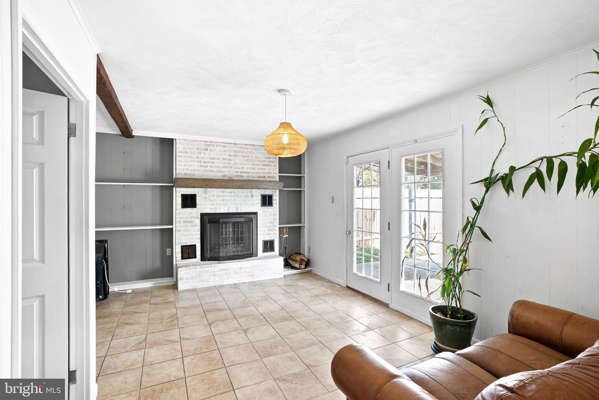 BRIARWOOD - Residential