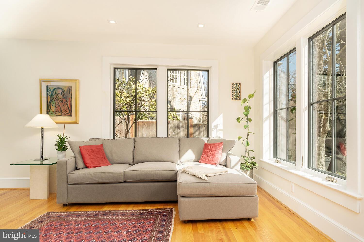 WESLEY HEIGHTS - Residential