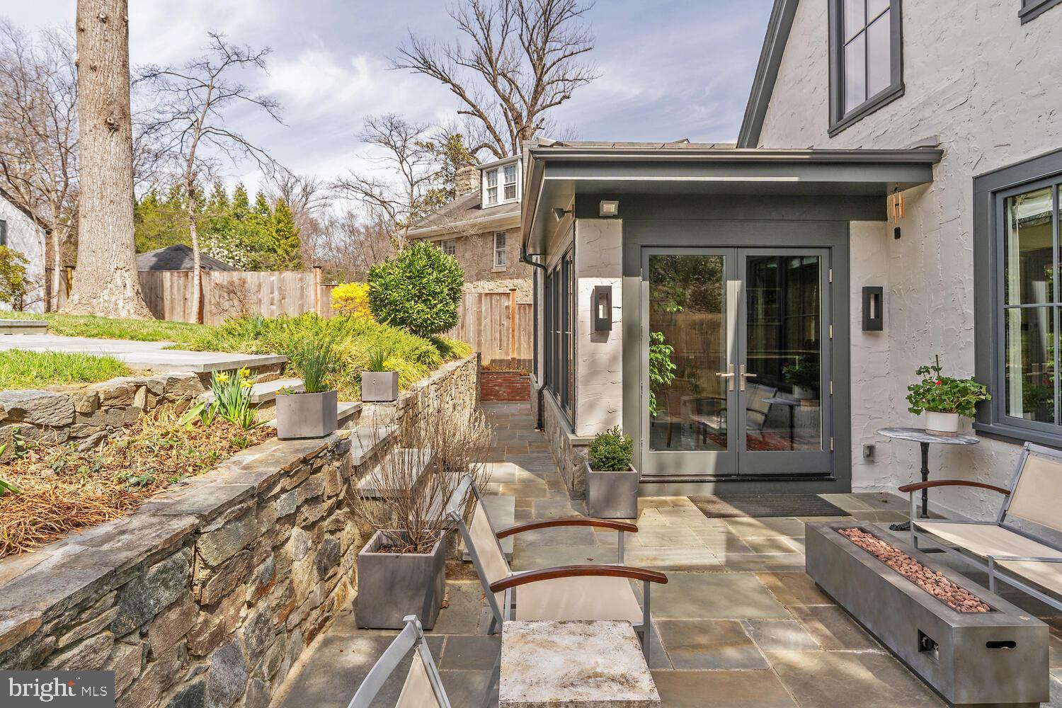 WESLEY HEIGHTS - Residential