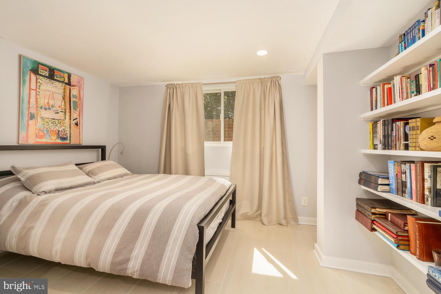 WESLEY HEIGHTS - Residential