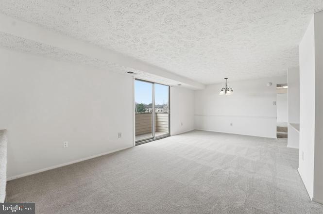 AMBERTOWNE - Residential Lease