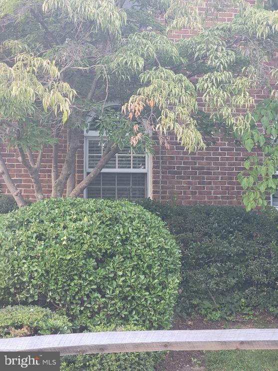 213 HEATHER COURT