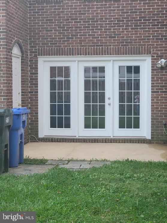 213 HEATHER COURT