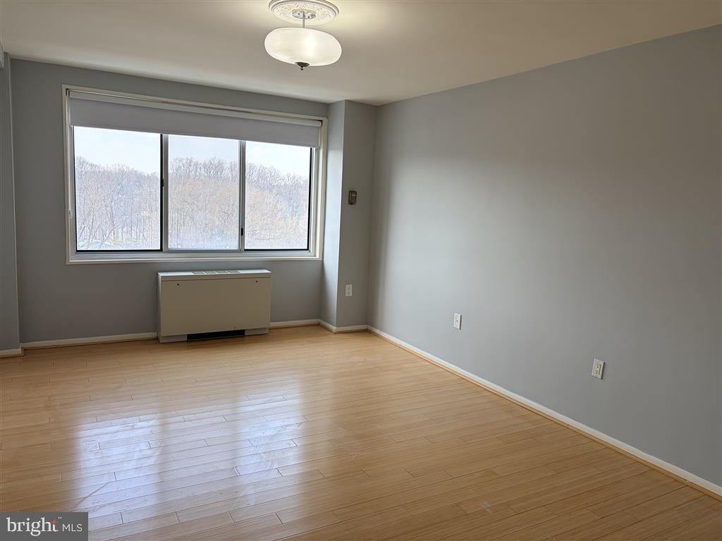 10201 GROSVENOR PLACE 1205