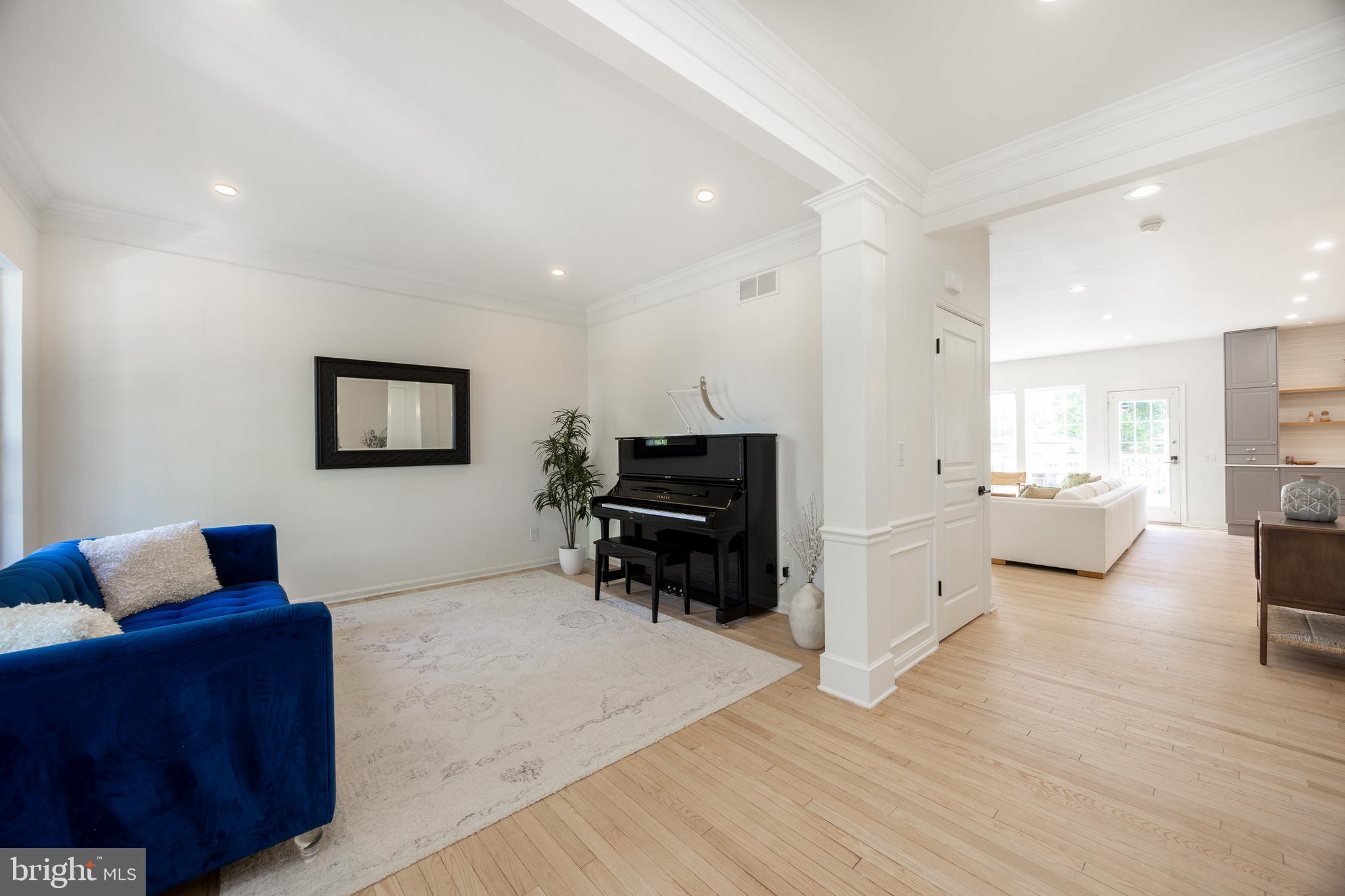 WINDSOR RIDGE - Residential