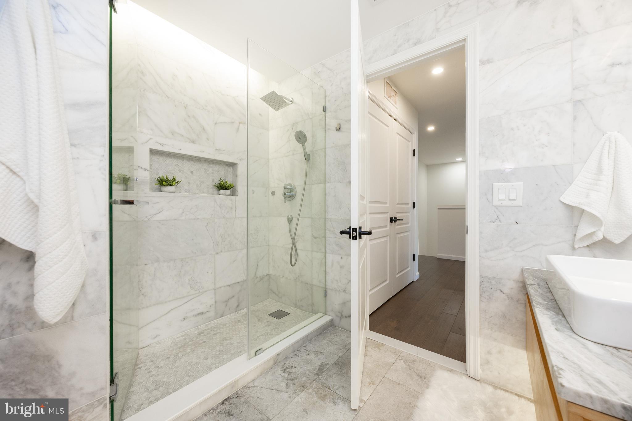 WINDSOR RIDGE - Residential
