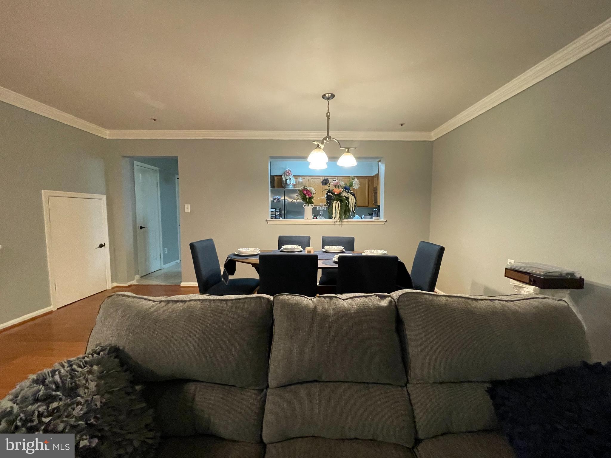 GLENSFORD CONDO - Residential