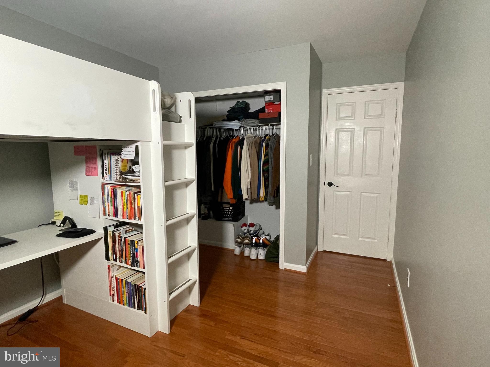 GLENSFORD CONDO - Residential