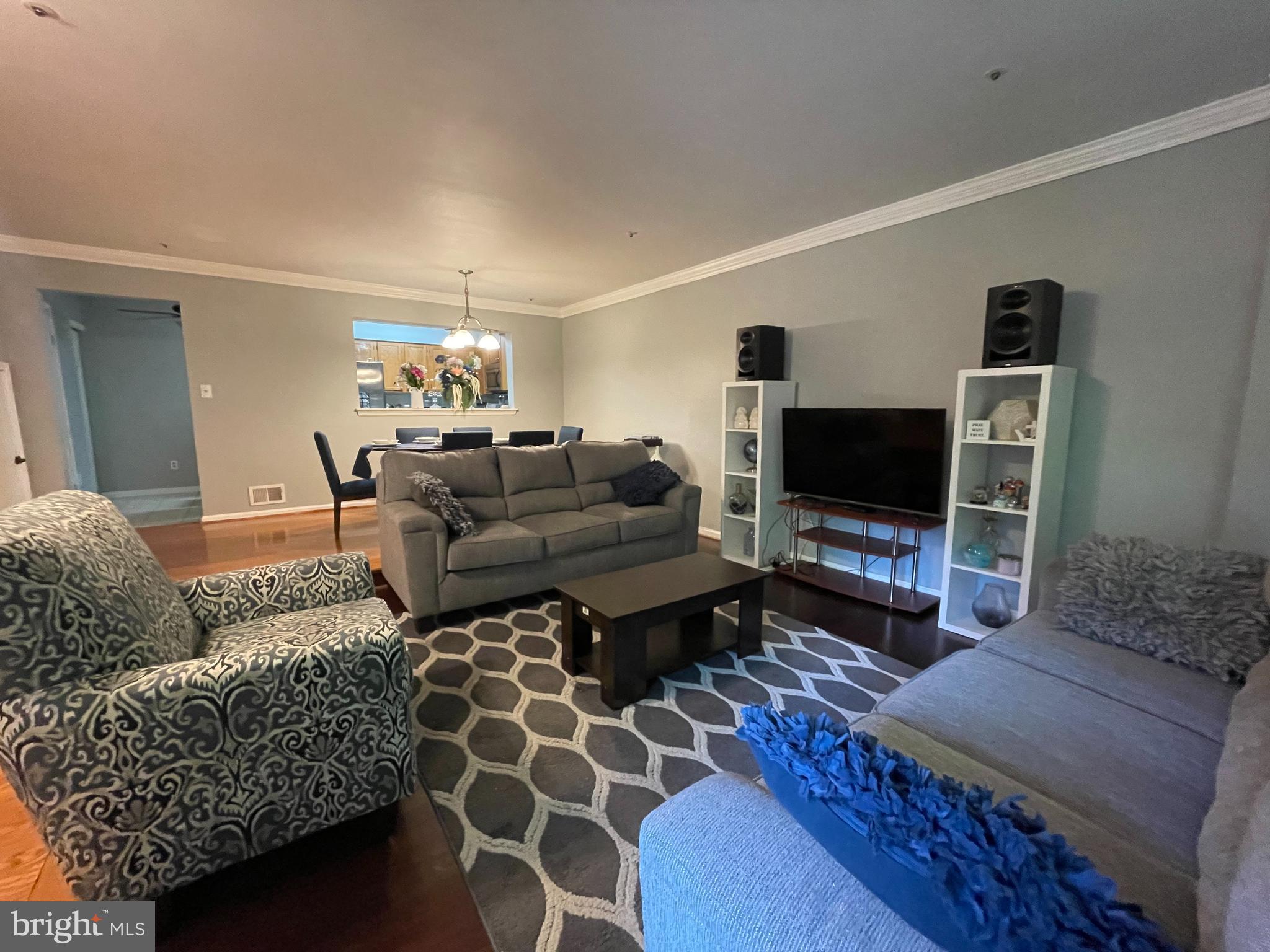 GLENSFORD CONDO - Residential