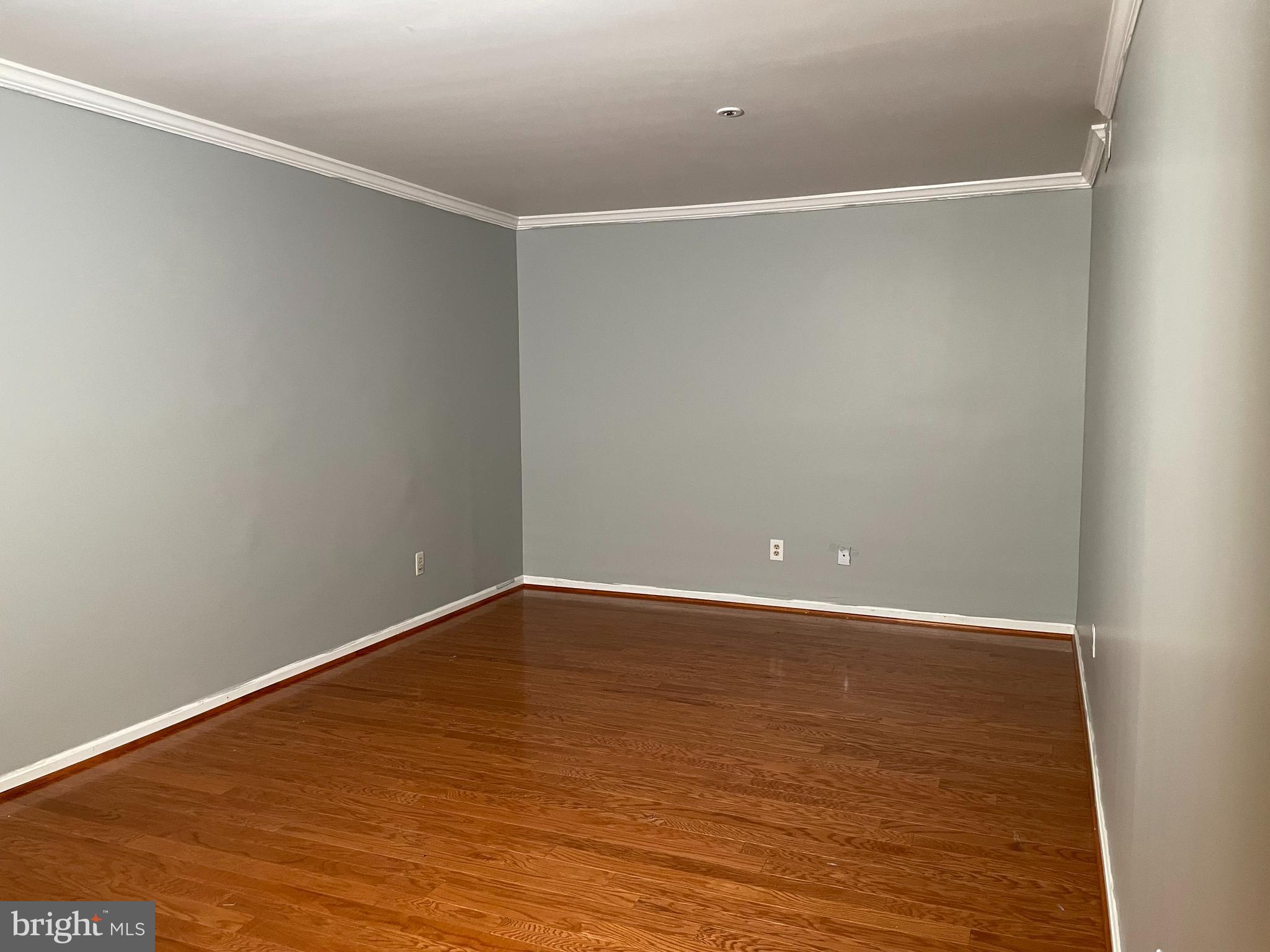 GLENSFORD CONDO - Residential