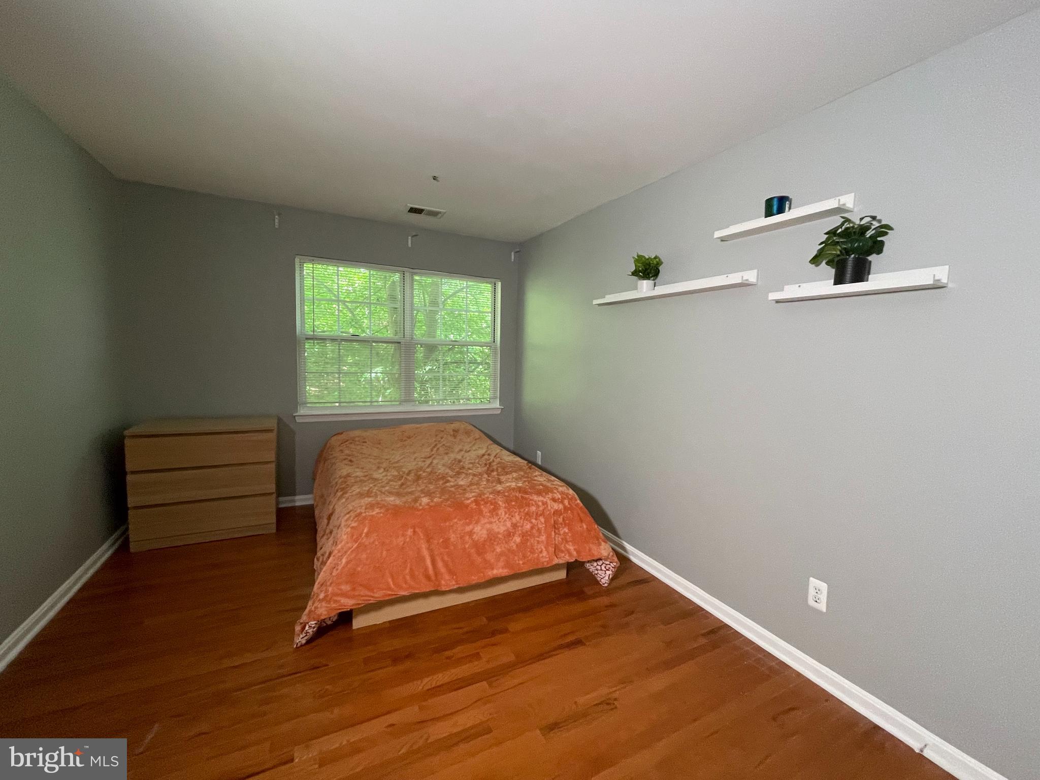 GLENSFORD CONDO - Residential