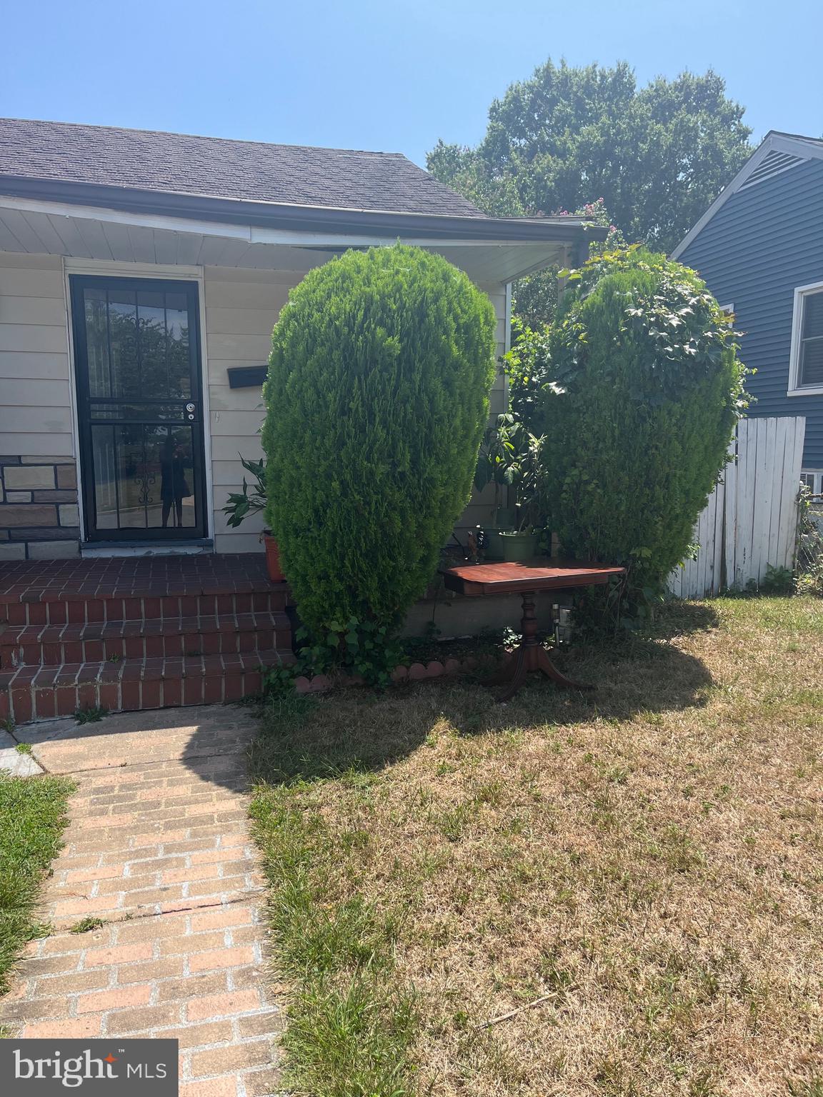 QUEENS CHAPEL MANOR - Residential