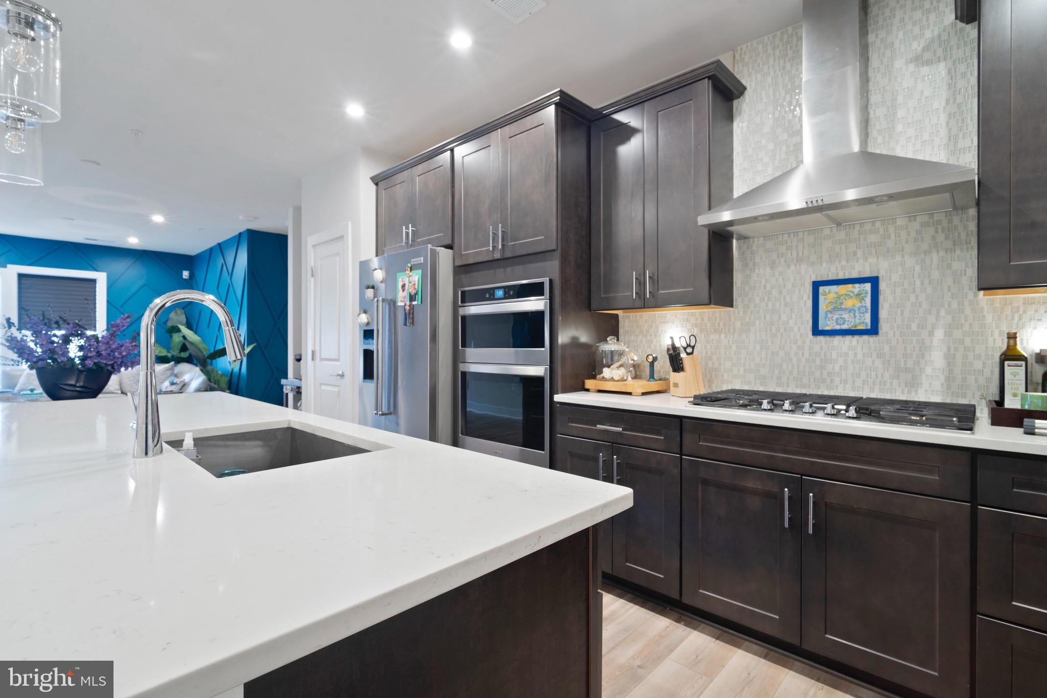 102 SAINT IVES PLACE