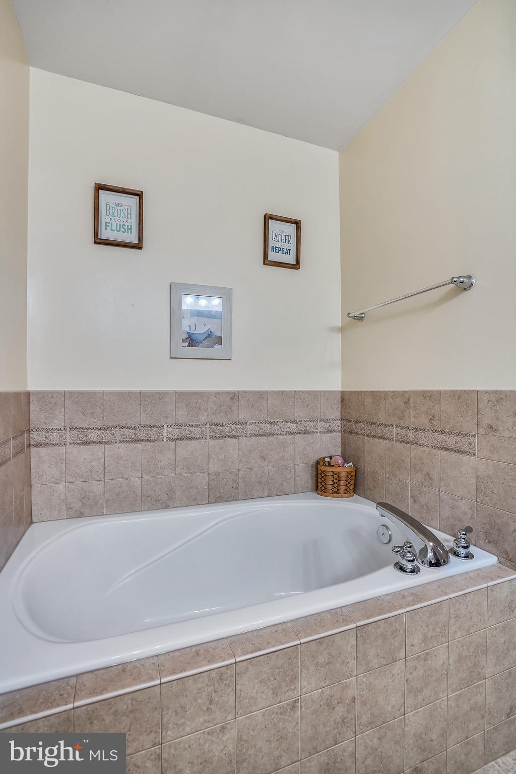 JOYCE ESTATES - Residential